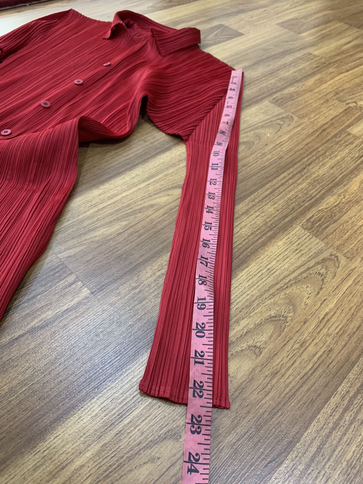 Issey Miyake LIKE NEW VTG ISSEY MIYAKE PLEATED PLEATS BUTTON UP SHIRT TOP Size M / US 6-8 / IT 42-44 - 6 Thumbnail