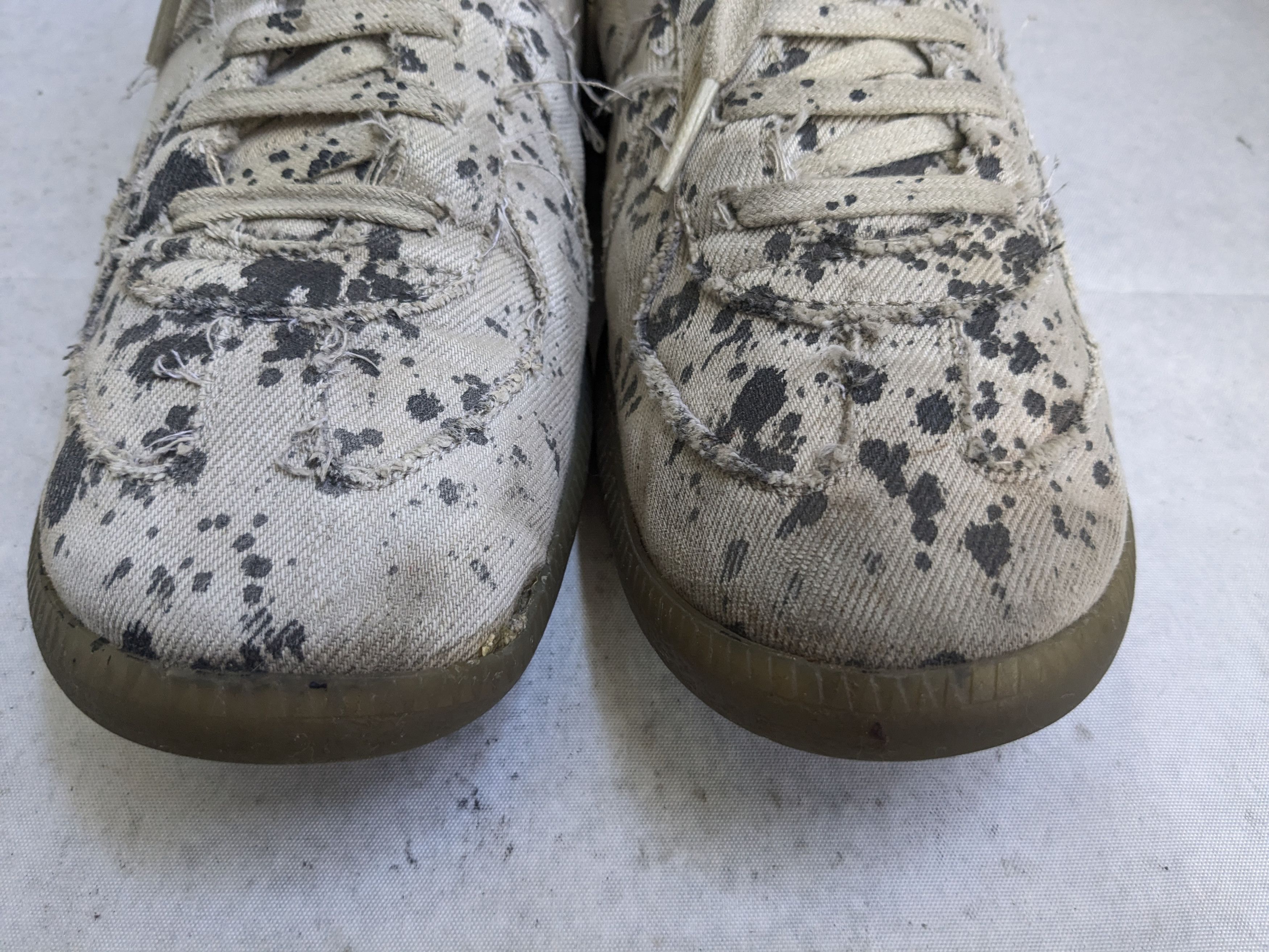 Maison Margiela Maison Margiela Gat Black Paint Splatter White Canvas 43 10 Size US 10 / EU 43 - 3 Thumbnail