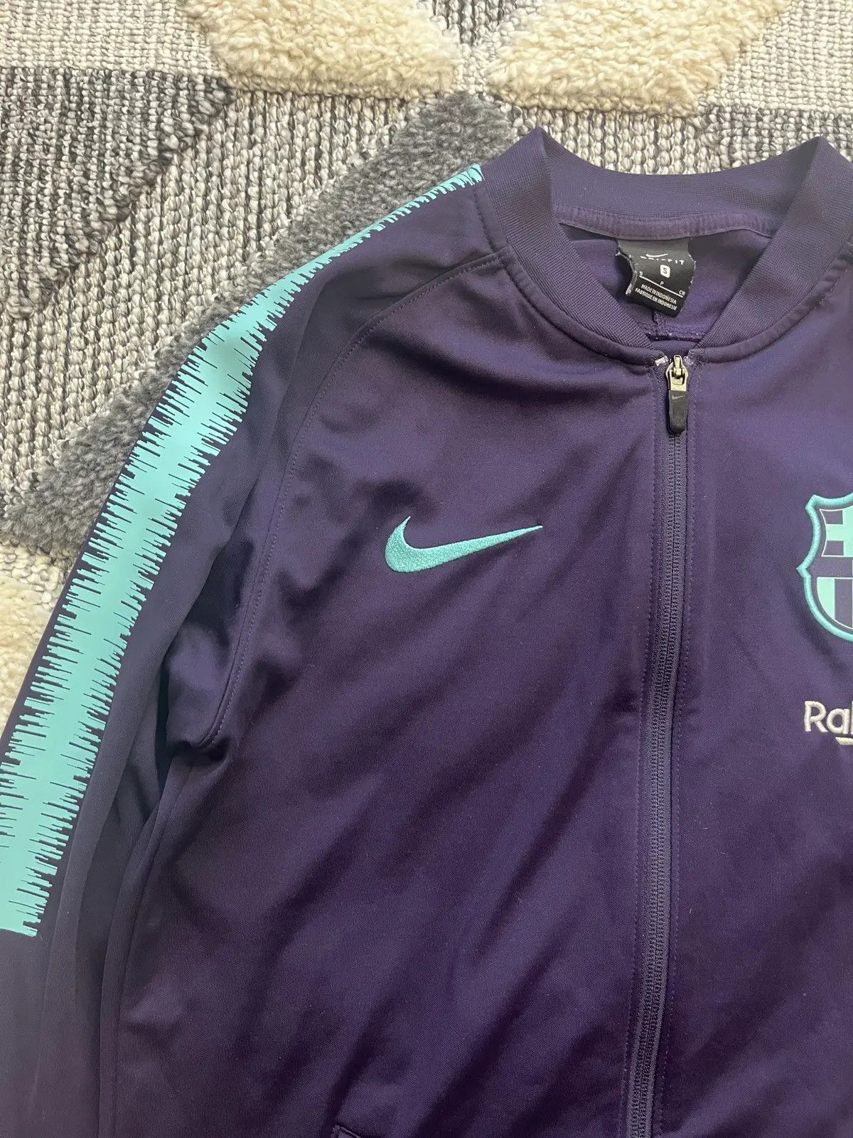 Nike NIKE VINTAGE BARCELONA ZIP SWEATSHIRT Size US S / EU 44-46 / 1 - 2 Thumbnail