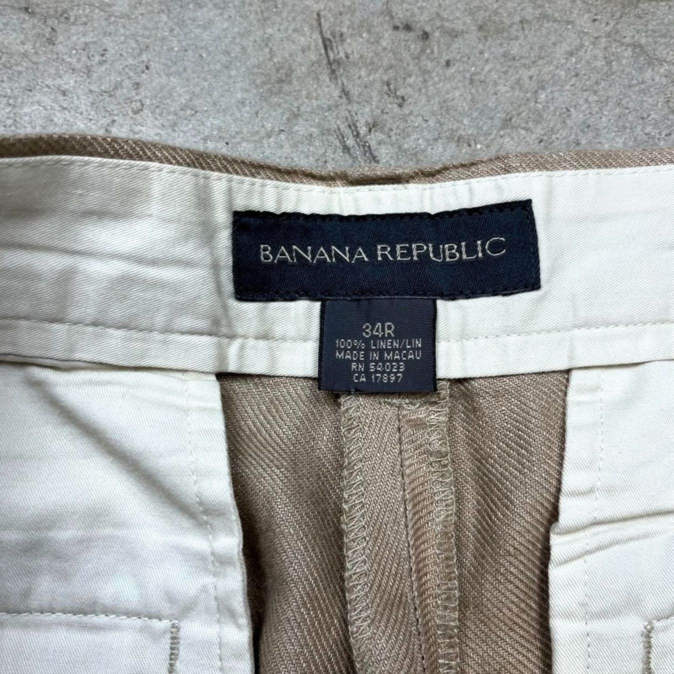 Banana Republic VINTAGE Banana Republic Linen pleated trousers baggy loose fit 34x29 Men Pants Beige 100% Linen Dress Pants Mens Size US 34 / EU 50 - 2 Thumbnail