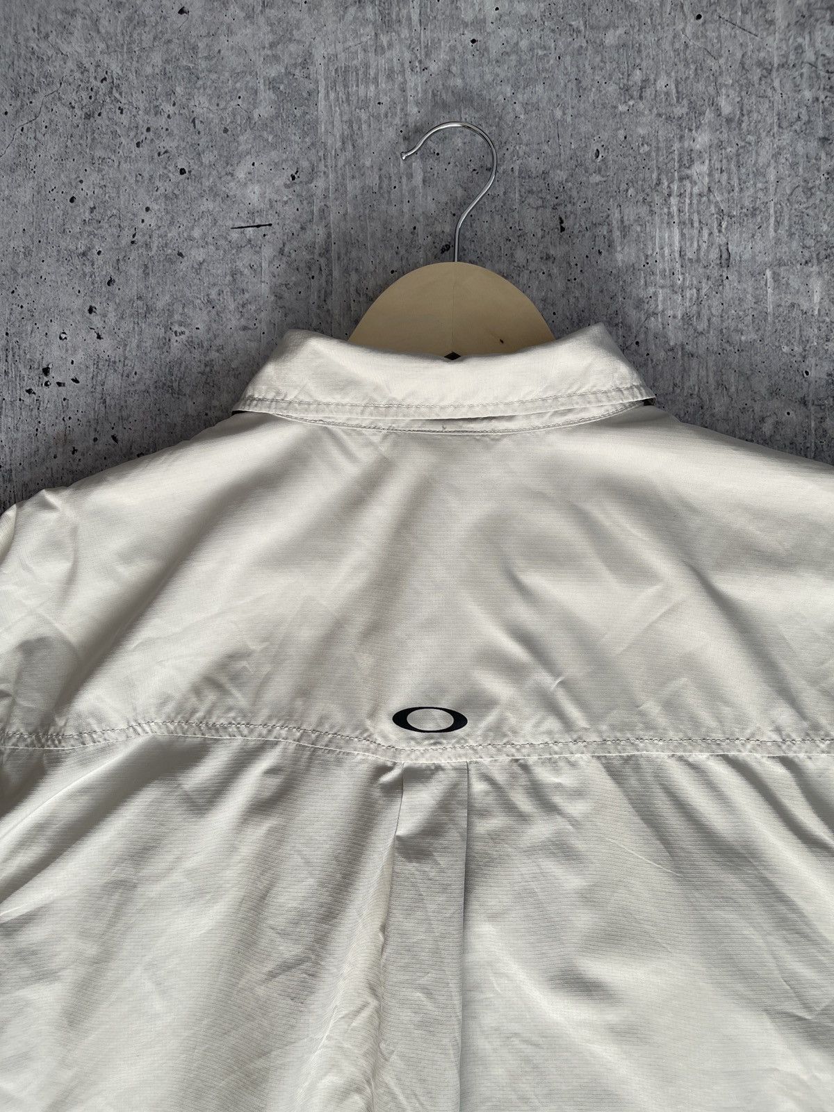 Oakley × Vintage Oakley Vintage Very Light Weight Summer Shirt With Logo Size US L / EU 52-54 / 3 - 5 Thumbnail