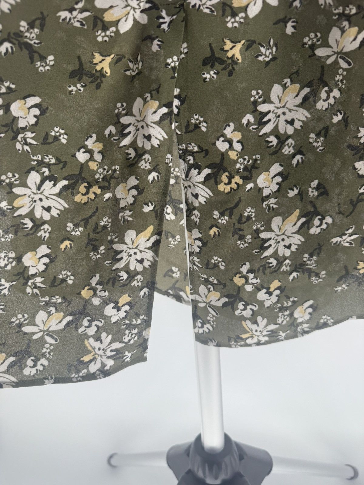 Loft LOFT Outlet Floral Sleeveless Tunic Tank Top Size Small Size S / US 4 / IT 40 - 5 Thumbnail