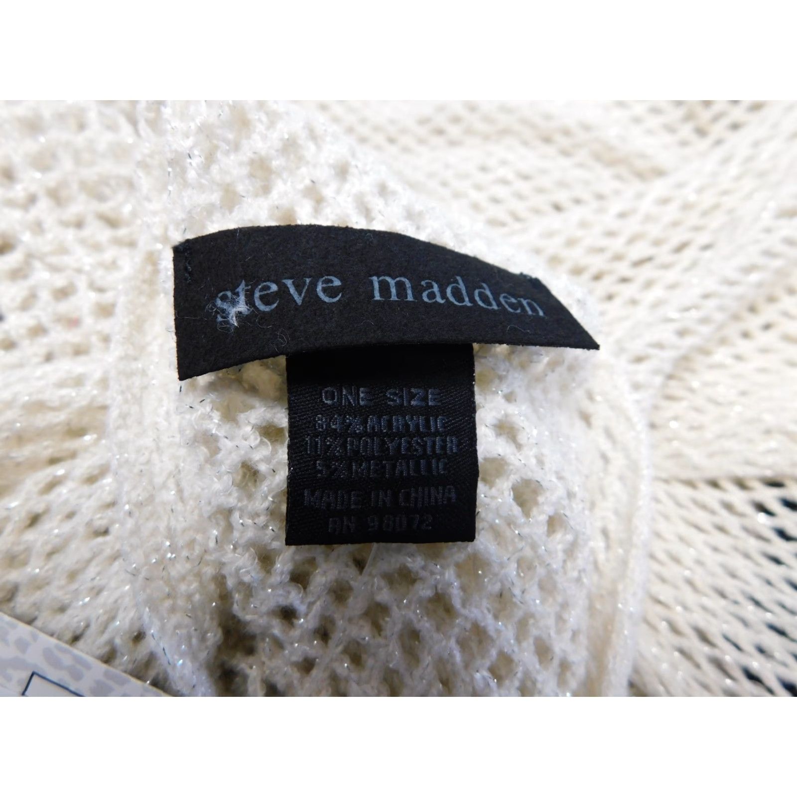 Steve Madden Steve Madden Infinity Scarf Fishnet Ivory Metallic Thread Cowl - 29" x 21" Womens Size ONE SIZE - 4 Thumbnail