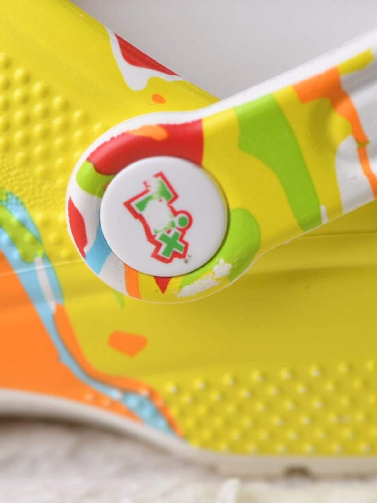Crocs Trix Cereal x Crocs Classic Clog Size US 6 / EU 39 - 10 Thumbnail