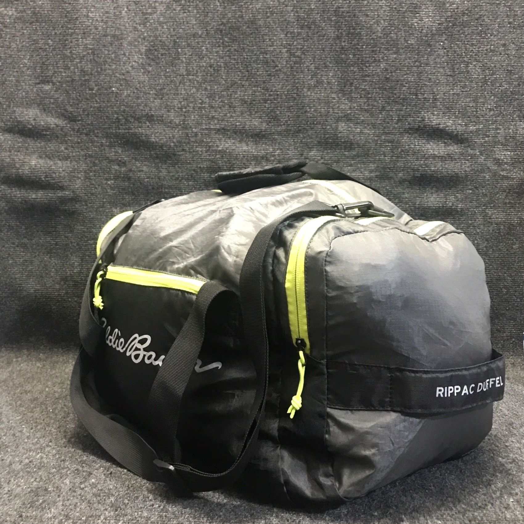 Eddie Bauer Eddie Bauer Rippack Duffle Bag Lightweight Packable Black Neon Green 063-0513 Size 40 - 4 Thumbnail