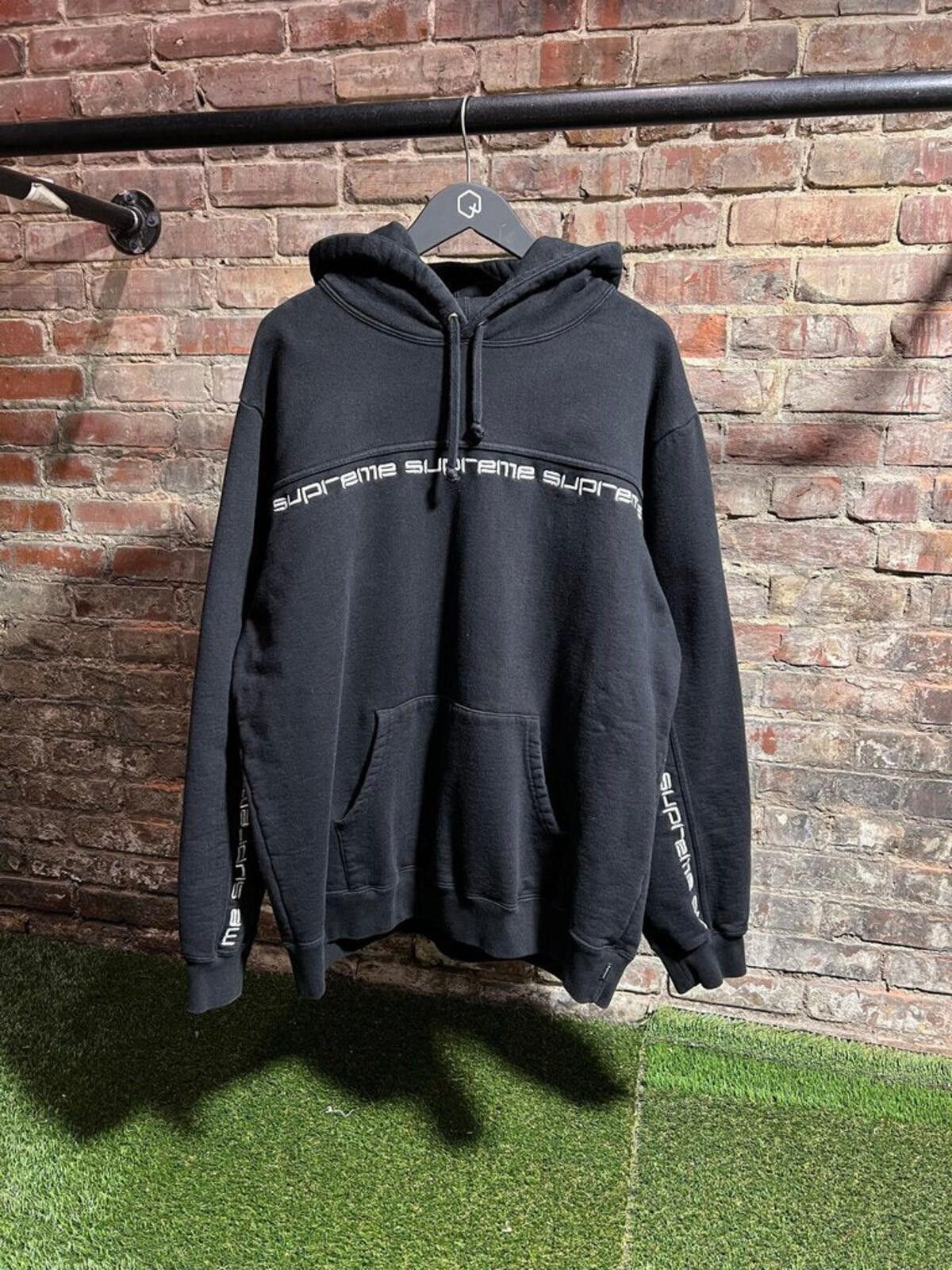 Supreme Supreme Striple Hoodie Black FW18 Sz. L Size ONE SIZE - 1 Thumbnail
