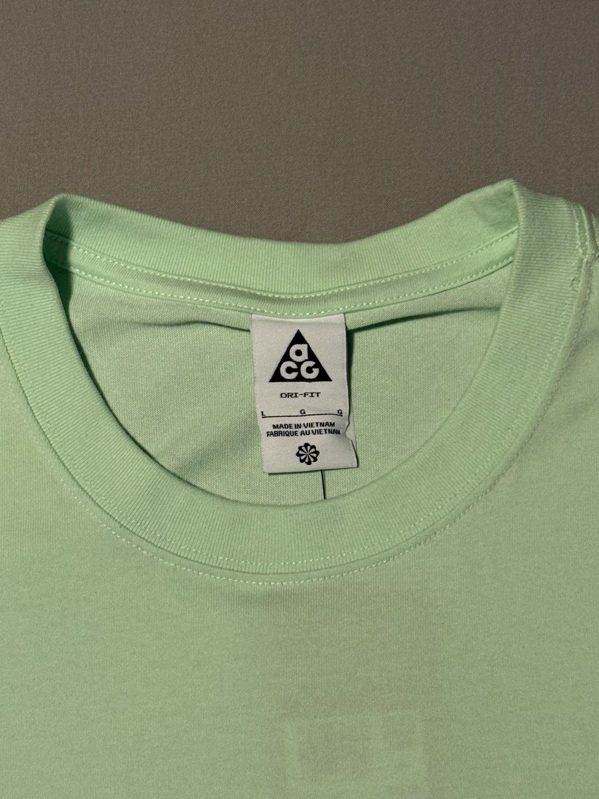 Nike ACG Nike ACG Dri-Fit Men’s Tee T-Shirt Green Brand New DS Size US L / EU 52-54 / 3 - 7 Thumbnail