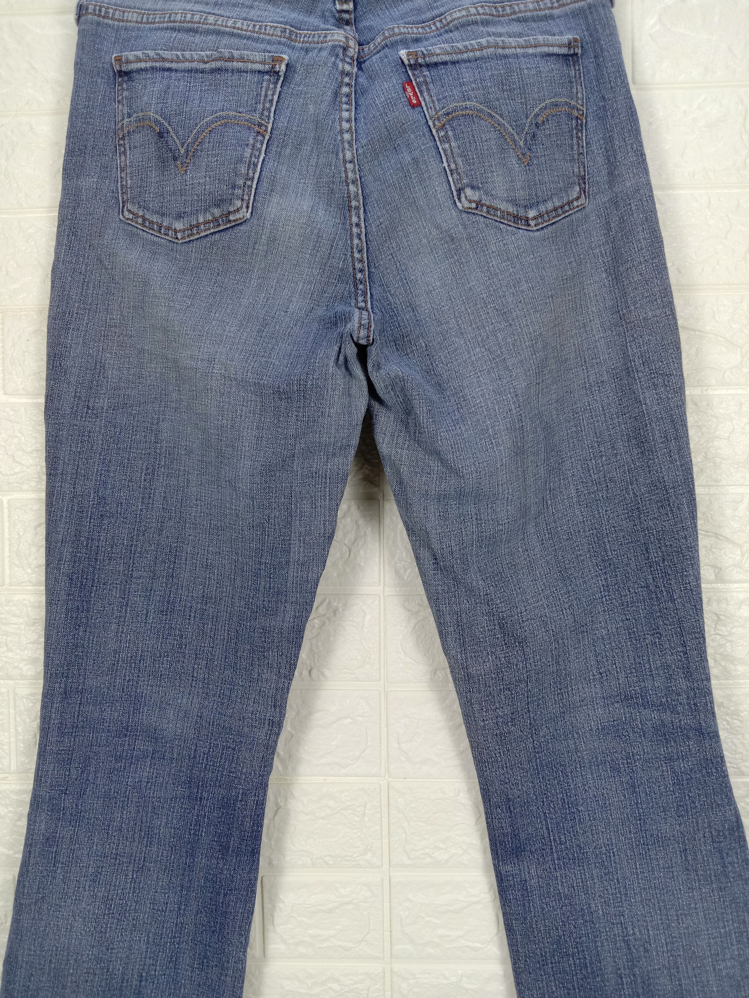 Levi's Vintage Levi's 515 Flare Jeans Blue Wash Denim Size 30" / US 8 / IT 44 - 7 Thumbnail