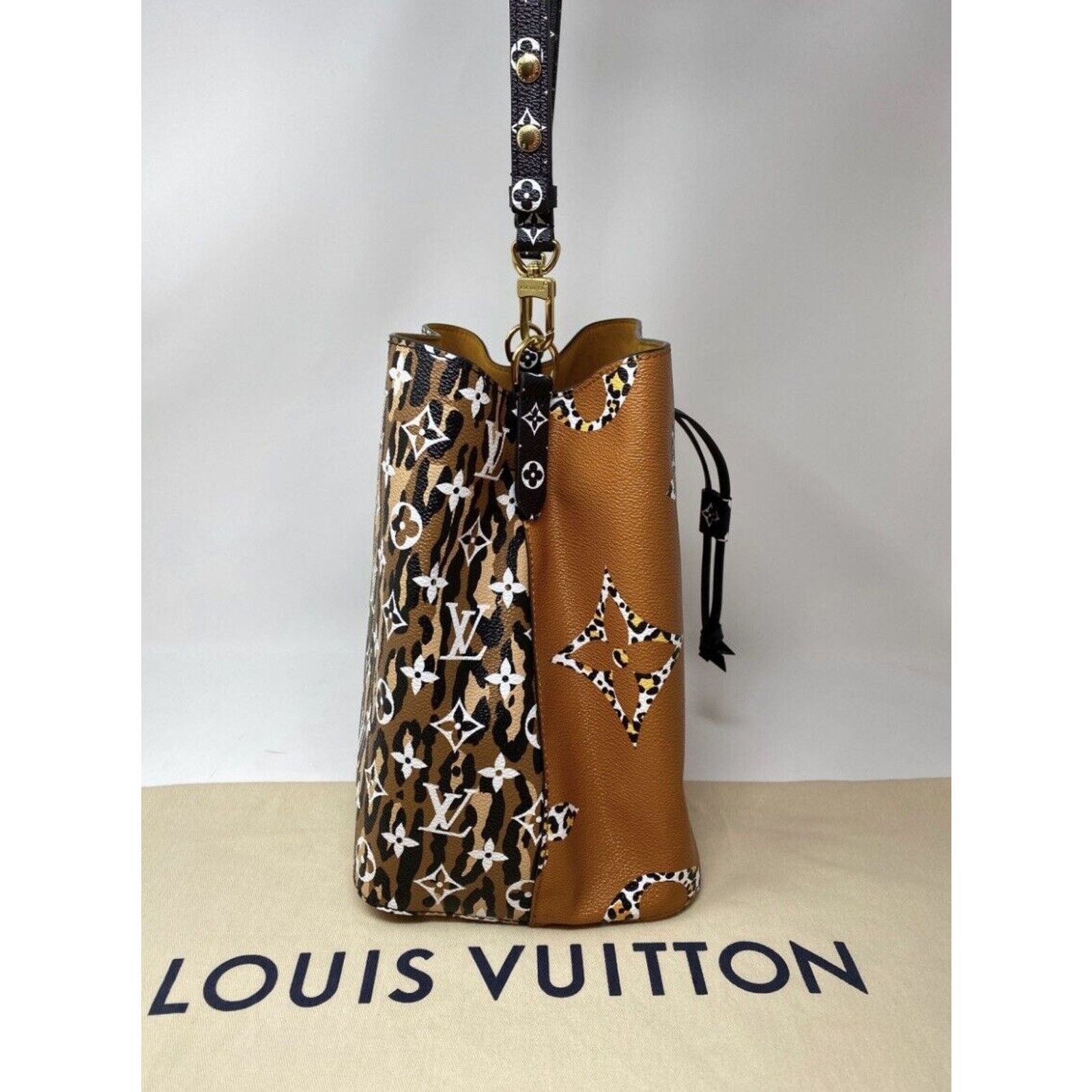Louis Vuitton Louis Vuitton NéoNoé Neo Noe Jungle Monogram Caramel Limited Size ONE SIZE - 5 Thumbnail