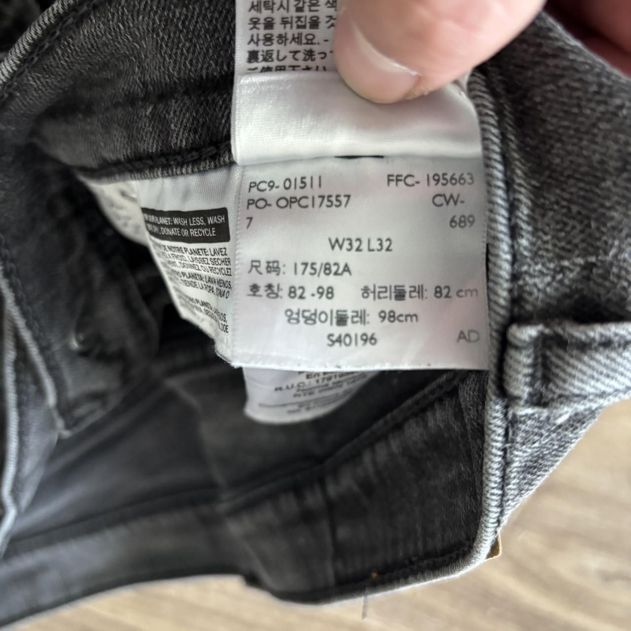Levi's Crazy Vintage Y2K/2000s Grunge Black Levis Skinny Denim Jeans! 32x31 Size US 32 / EU 48 - 8 Thumbnail