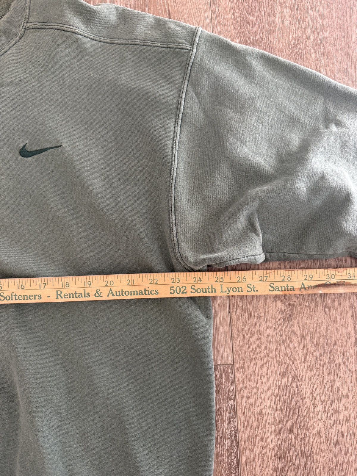 Nike Vintage Nike 90s Faded Green Small Swoosh Crewneck, Size US XL / EU 56 / 4 - 4 Thumbnail