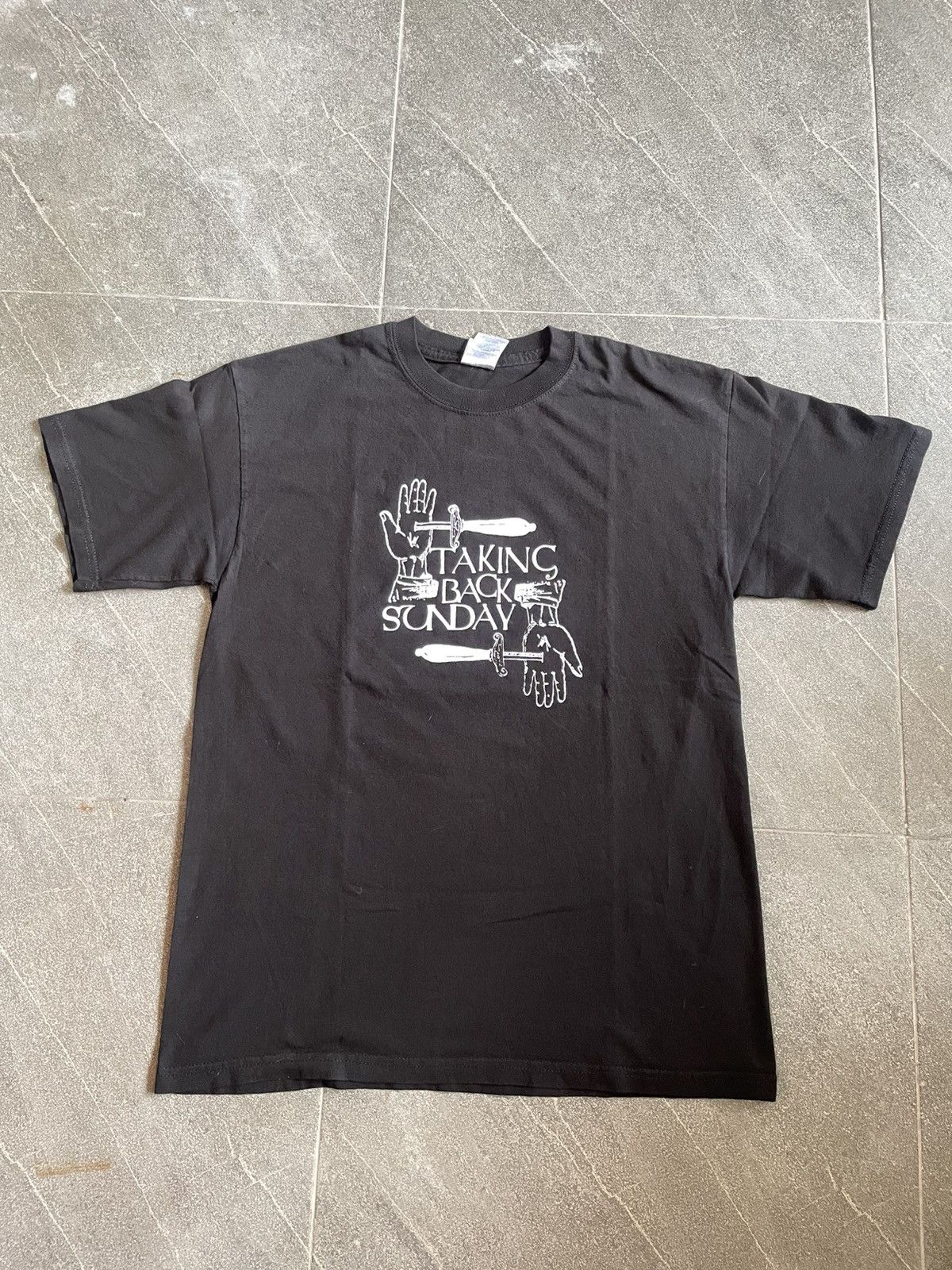 Band Tees Taking back sunday knives 2002 t shirt emo post hardcore Size US M / EU 48-50 / 2 - 1 Thumbnail