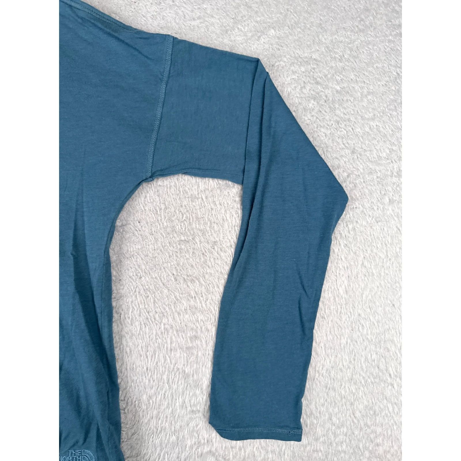 The North Face VINTAGE The North Face Women's T-Shirt Casual Long Sleeve Crew Neck Blue Cotton Basic All Seasons Size M / US 6-8 / IT 42-44 - 2 Thumbnail