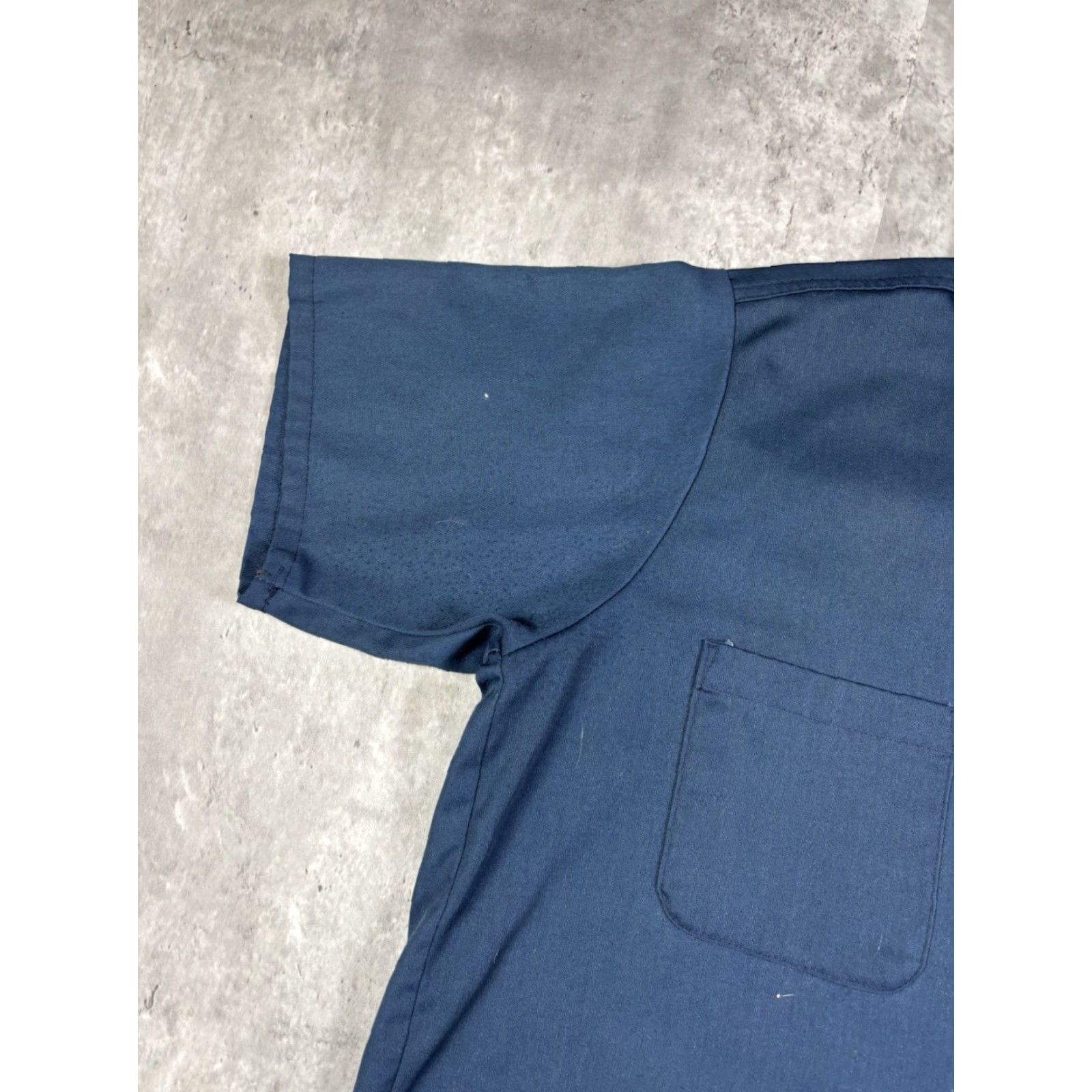 Vintage VINTAGE Blue Workwear Button-Down Shirt XL Men's Short Sleeve Cotton Button-Up Solid 80s 90s Retro Easy Care Breathable Size US XL / EU 56 / 4 - 6 Thumbnail