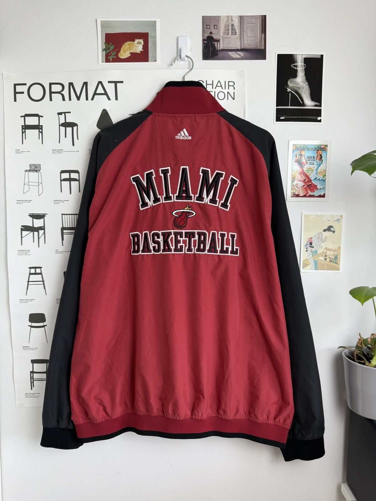 Adidas Vintage y2k Adidas Miami Heat NBA windbreaker jacket XL USA Size US XL / EU 56 / 4 - 1 Thumbnail