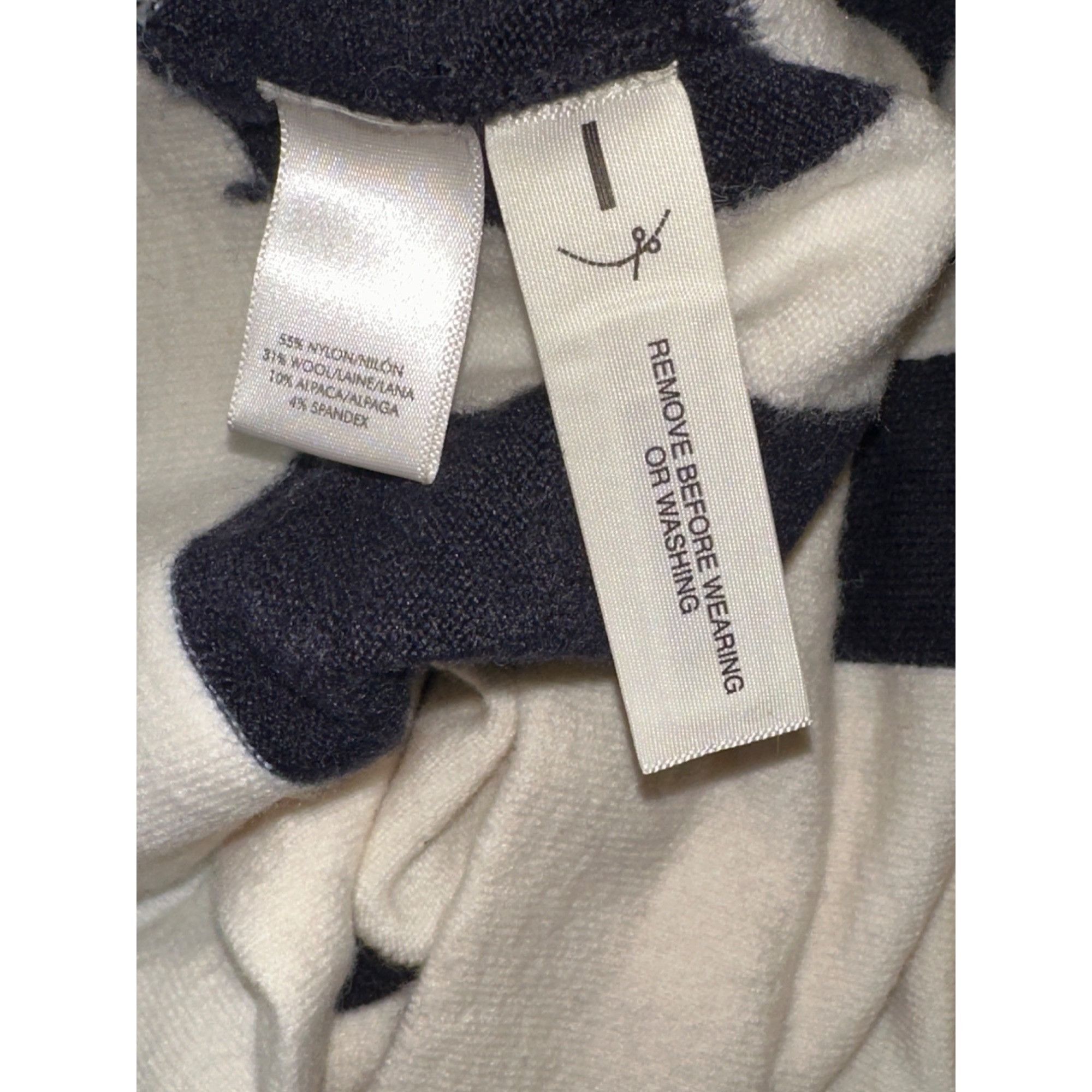 Ann Taylor Ann Taylor Womens Striped Block Style Sweater Small Navy Wh Size S / US 4 / IT 40 - 11 Thumbnail