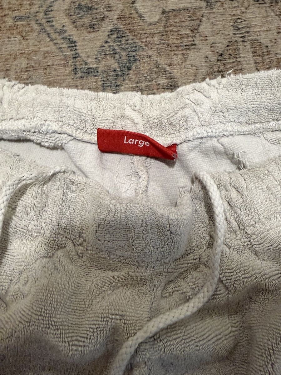 Supreme Supreme Terry Cloth Logo Shorts Size US 32 / EU 48 - 2 Thumbnail