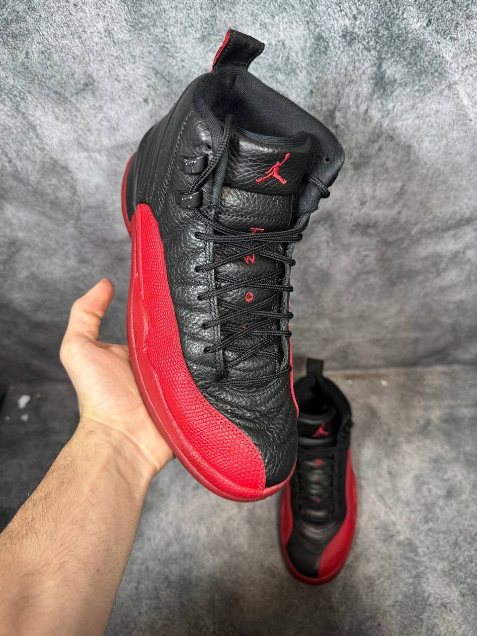 Jordan Brand Size 9 | Jordan 12 Flu Game No Box | Pre-Owned Size US 9 / EU 42 - 1 Thumbnail