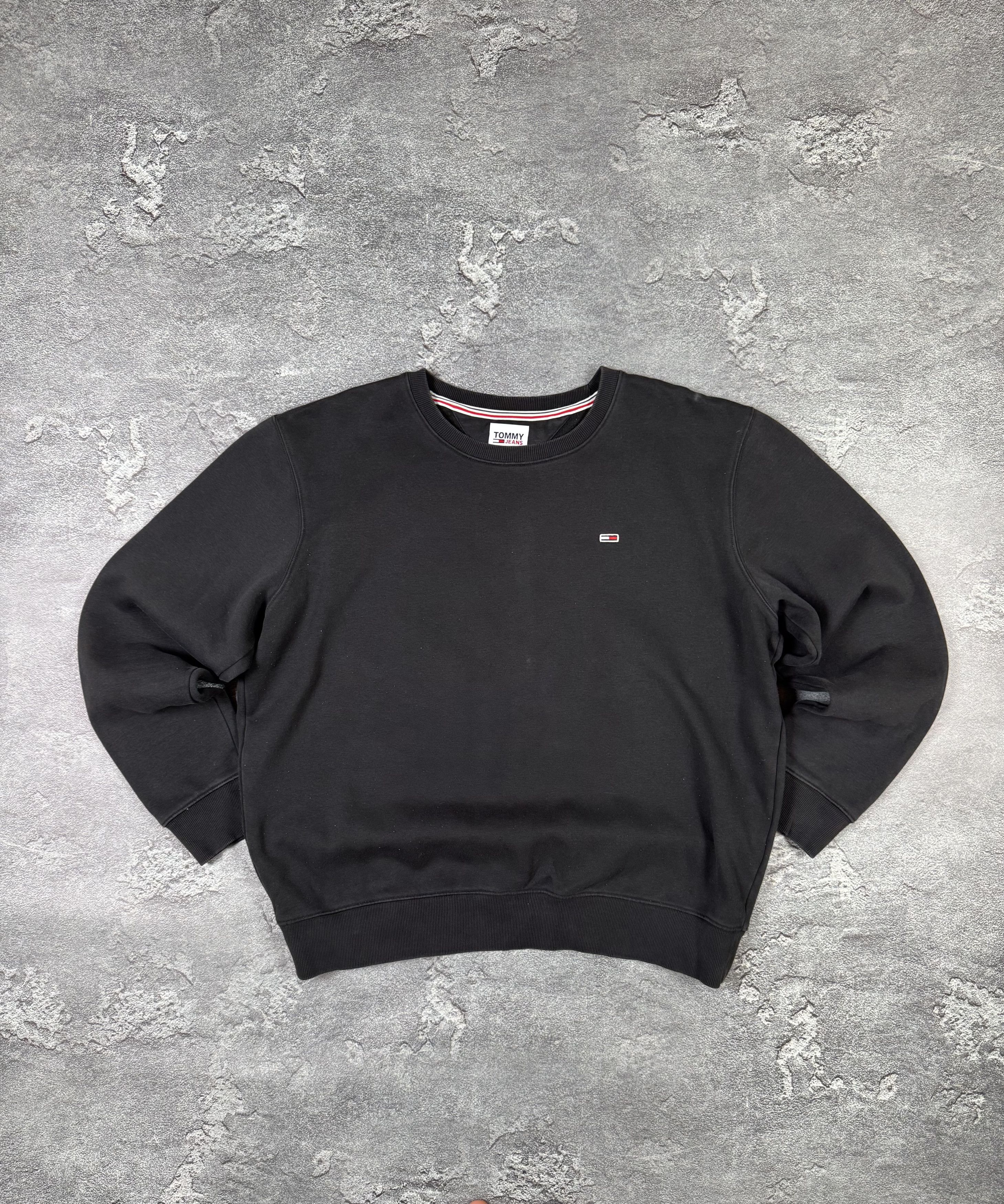 Tommy Hilfiger Tommy Crew Neck Sweatshirt Size XXL Streetwear Y2K Size US XXL / EU 58 / 5 - 1 Thumbnail