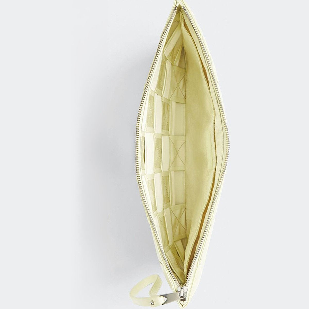 Bottega Veneta o1n1vont1124 Size: OS / Pouch in Ivory Size ONE SIZE - 2 Thumbnail