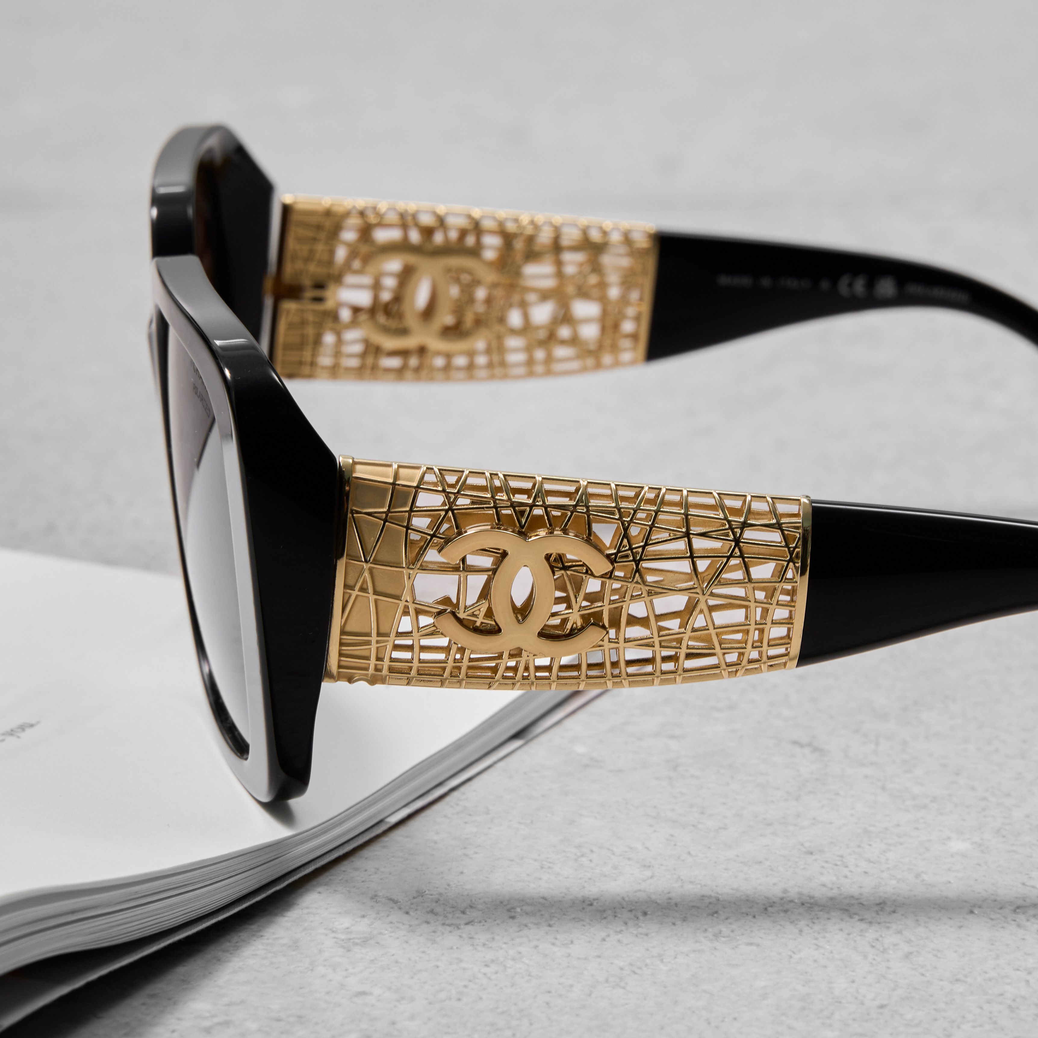 Chanel CHANEL 0CH5532 C622S9 Sunglasses Size ONE SIZE - 4 Thumbnail