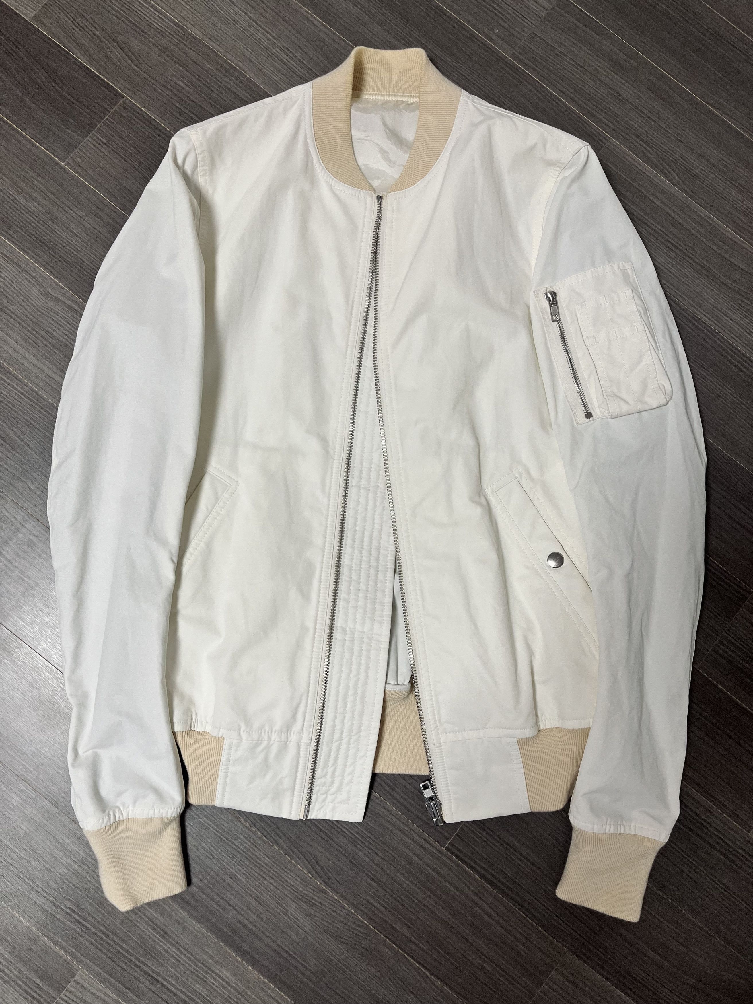 Rick Owens RICK OWENS FLIGHT BOMBER JACKET IN MILK Size US S / EU 44-46 / 1 - 1 Thumbnail