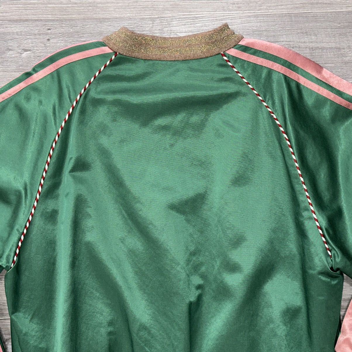 Gucci GUCCI GREEN PINK SATIN EMBROIDERED PANTHER BOMBER SIZE 50 L Size US L / EU 52-54 / 3 - 6 Thumbnail