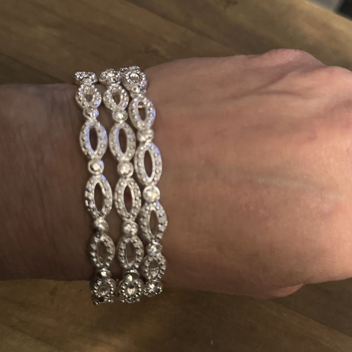 Other Silver tone oval link bangle bracelet bundlel Size ONE SIZE - 4 Thumbnail