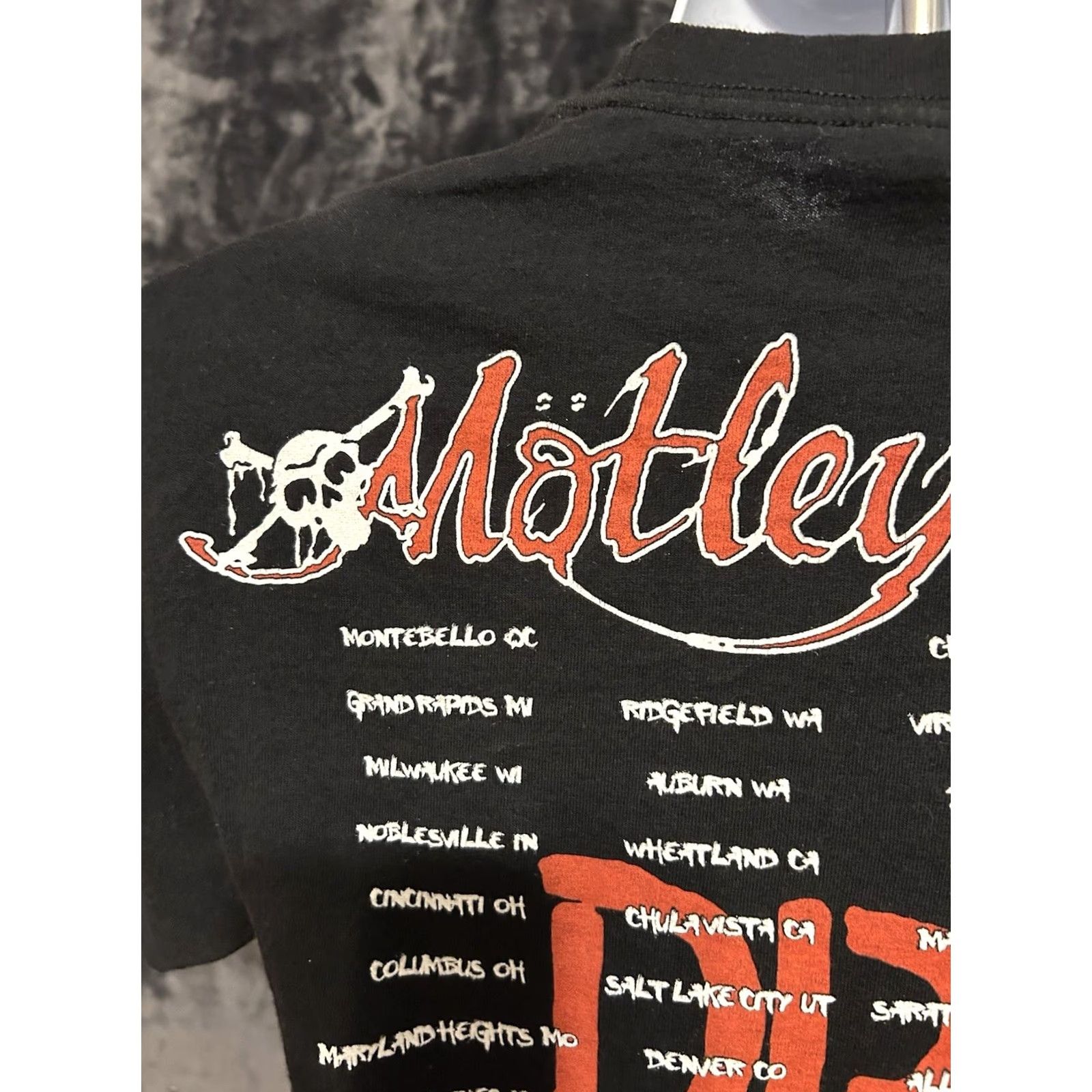 Doublet Motley Crue Shirt Men Small Black Short Sleeve Double Sided The Final Tour 2015 Size US S / EU 44-46 / 1 - 7 Thumbnail