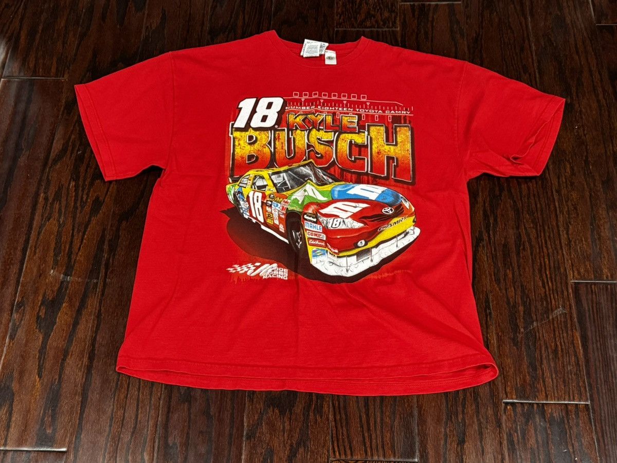 NASCAR Kyle Busch Racing tee Size US XL / EU 56 / 4 - 1 Thumbnail