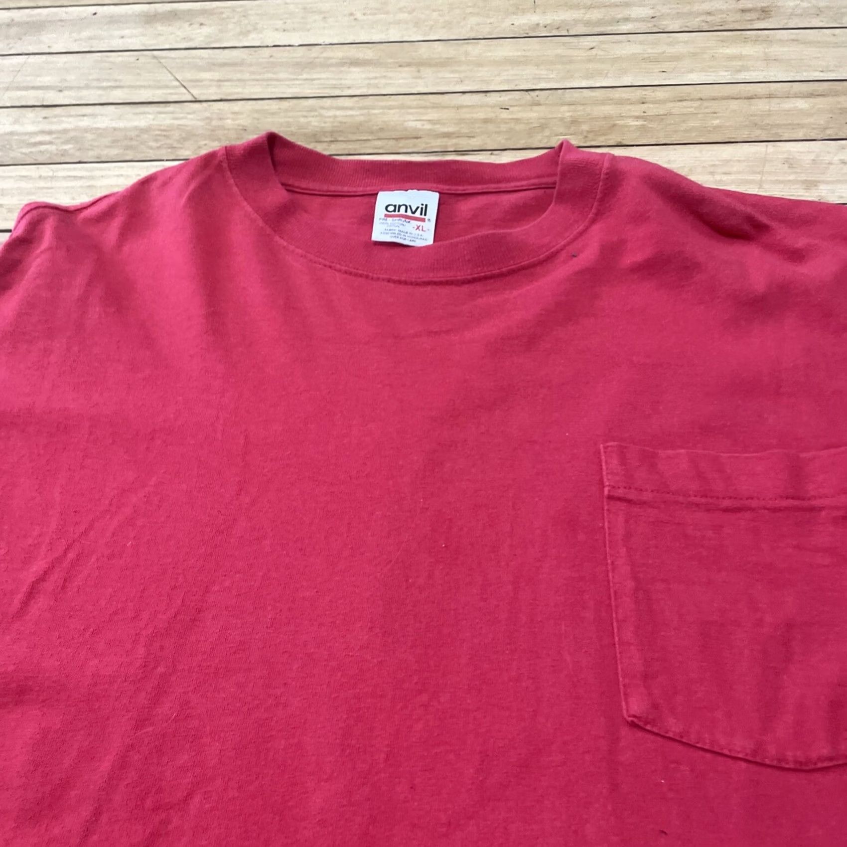 Anvil VINTAGE Anvil T Shirt Men XL Red Pocket Crew Tee 1990s Made USA EUC Size US XL / EU 56 / 4 - 6 Thumbnail