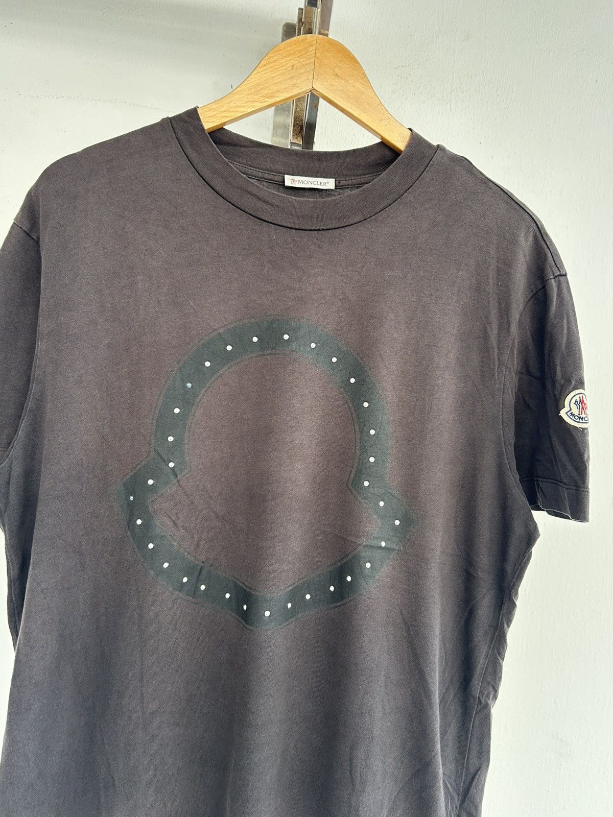 Moncler Moncler Black Faded Studded Logo Tee Size US L / EU 52-54 / 3 - 3 Thumbnail