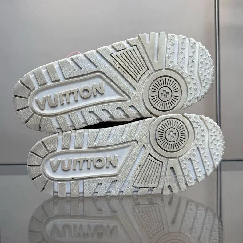 Louis Vuitton Louis Vuitton Trainer Maxi Original Box White Fat Ding sho Size US 8.5 / EU 41-42 - 8 Thumbnail