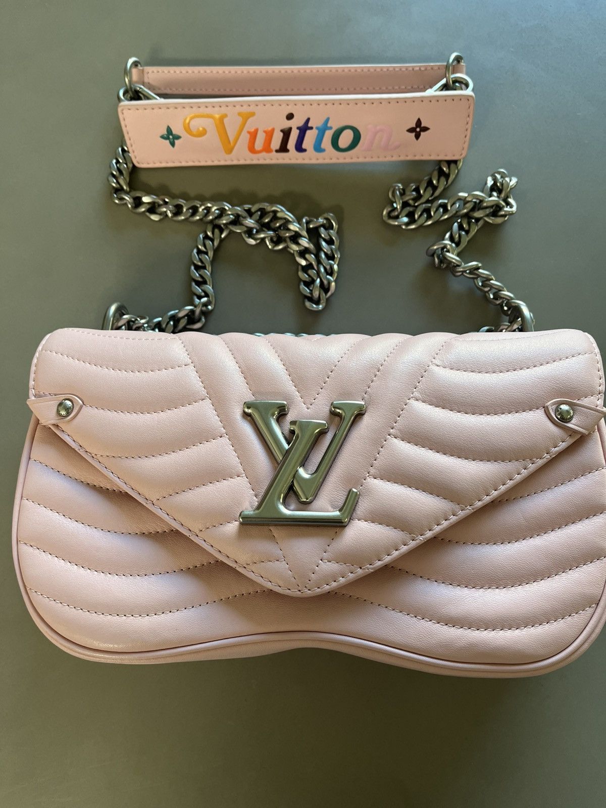 Louis Vuitton Authentic Louis Vuitton Size ONE SIZE - 1 Thumbnail