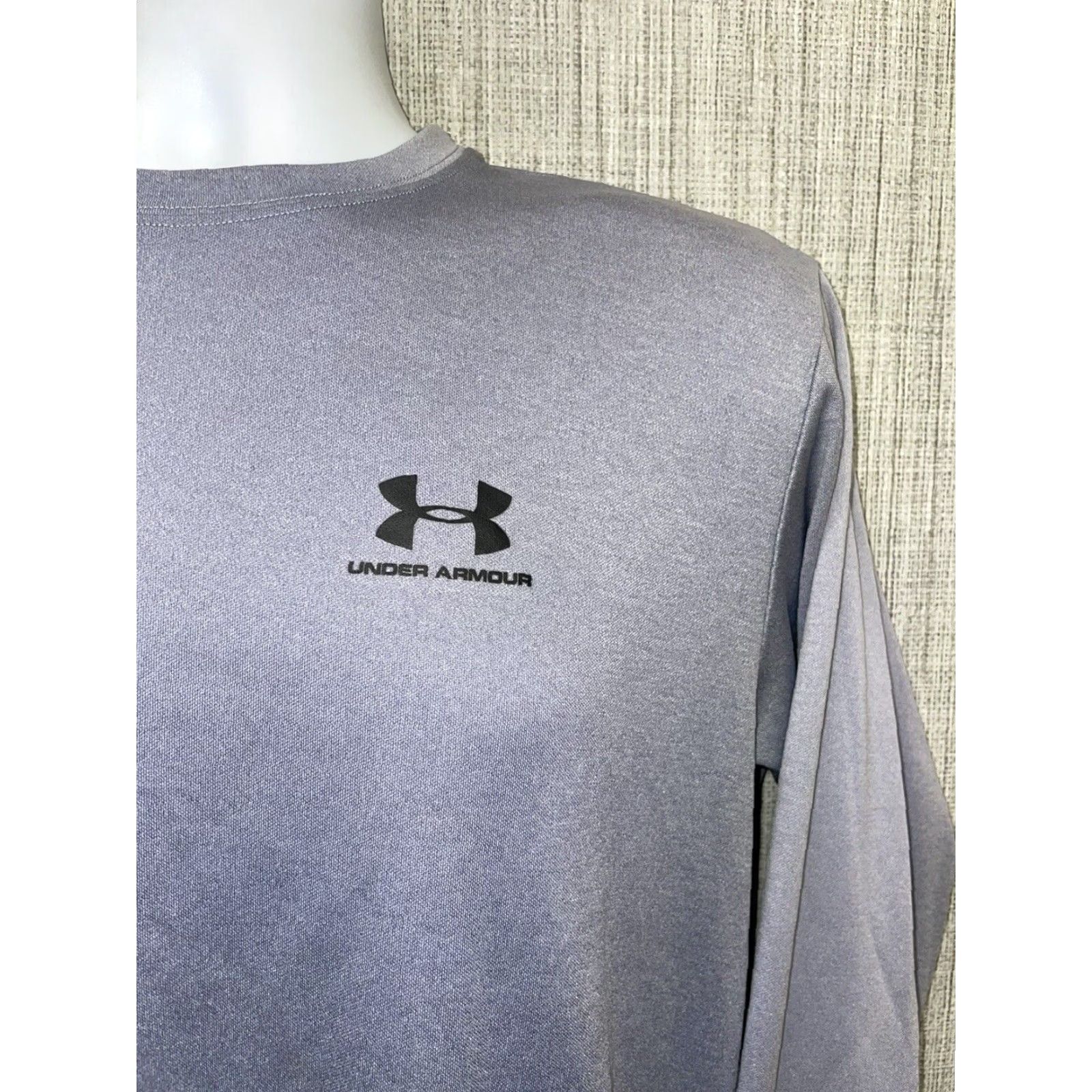 Under Armour VINTAGE Under Armour Mens Long Sleeve Athletic T-Shirt L Gray Activewear Size US L / EU 52-54 / 3 - 2 Thumbnail