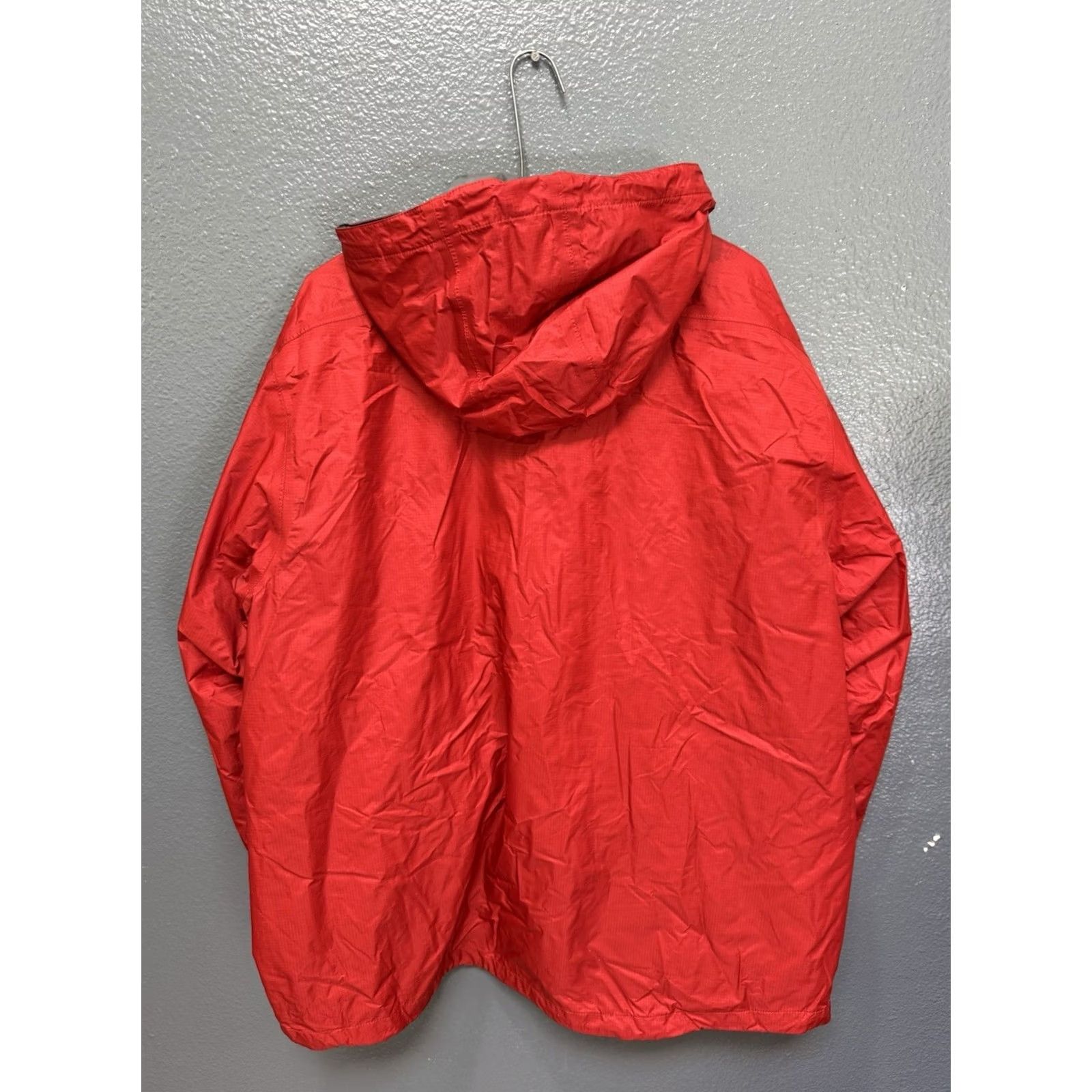 Nike VINTAGE Nike ACG Stormfit Jacket XL Red Nylon Zip Mens Windbreaker Flawed Size US XL / EU 56 / 4 - 6 Thumbnail