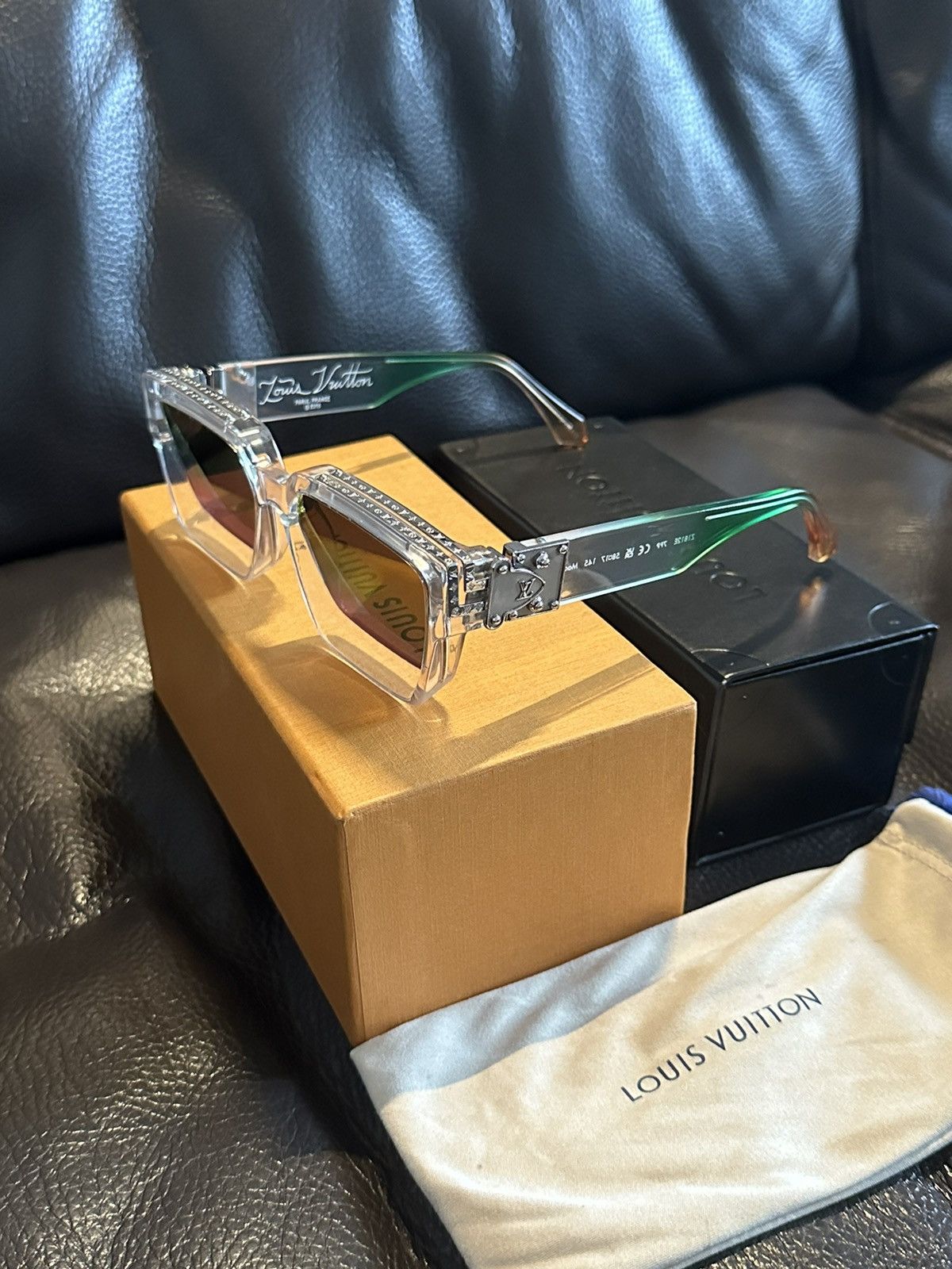 Louis Vuitton Louis Vuitton 1.1 Millionaire Transparent Sunglasses Z1812W Size ONE SIZE - 2 Thumbnail