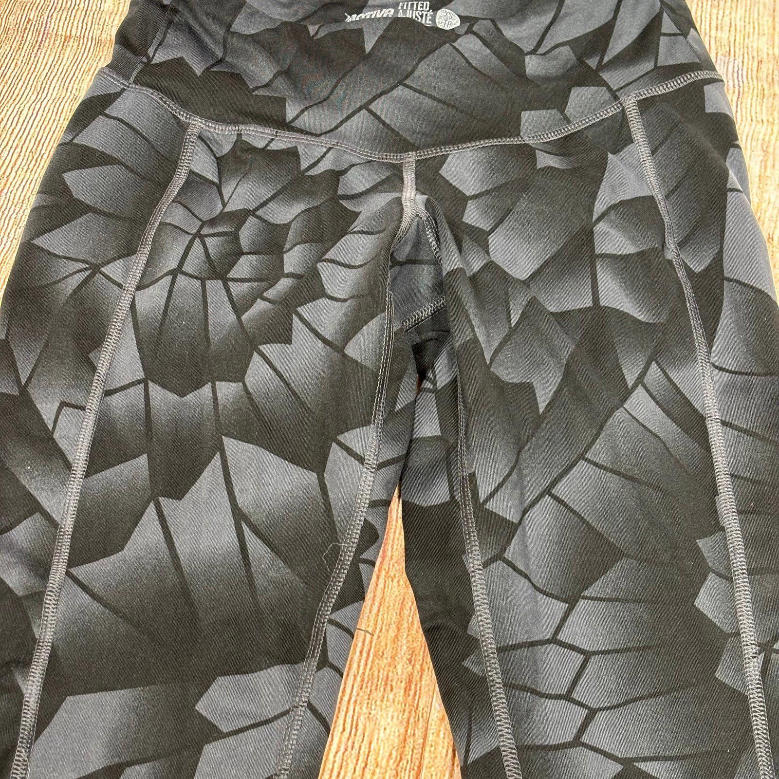 Old Navy Old Navy Active Fitted Leggings XS Size 26" / US 2 / IT 38 - 3 Thumbnail