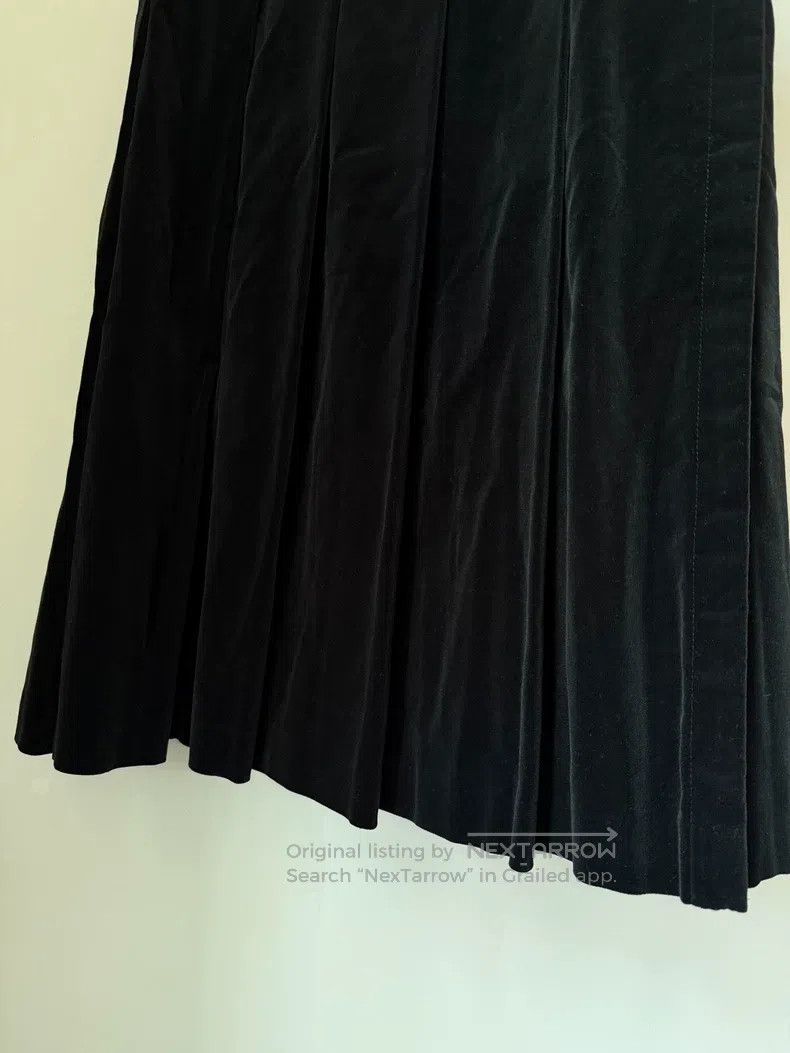Comme des Garcons Comme Des Garcons size XS Black Velvet Pleated Skirt Size 23" - 3 Thumbnail