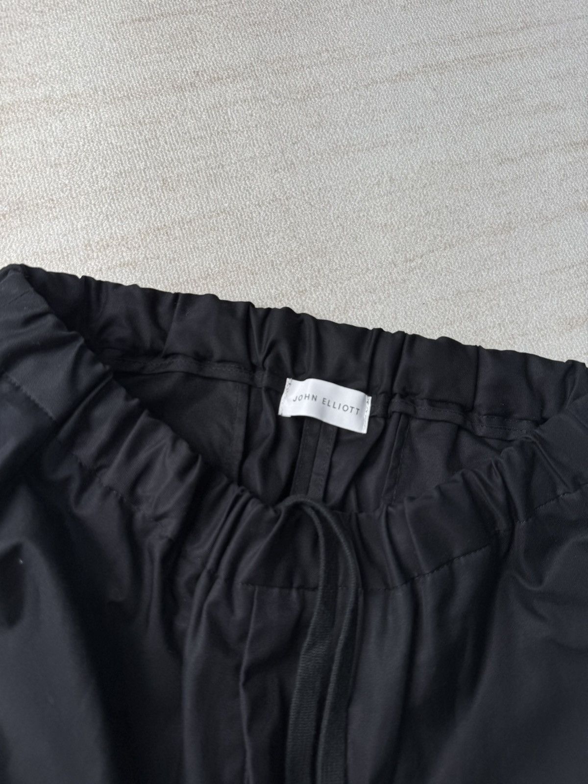 John Elliott Cropped tech trouser S Size US 30 / EU 46 - 3 Thumbnail