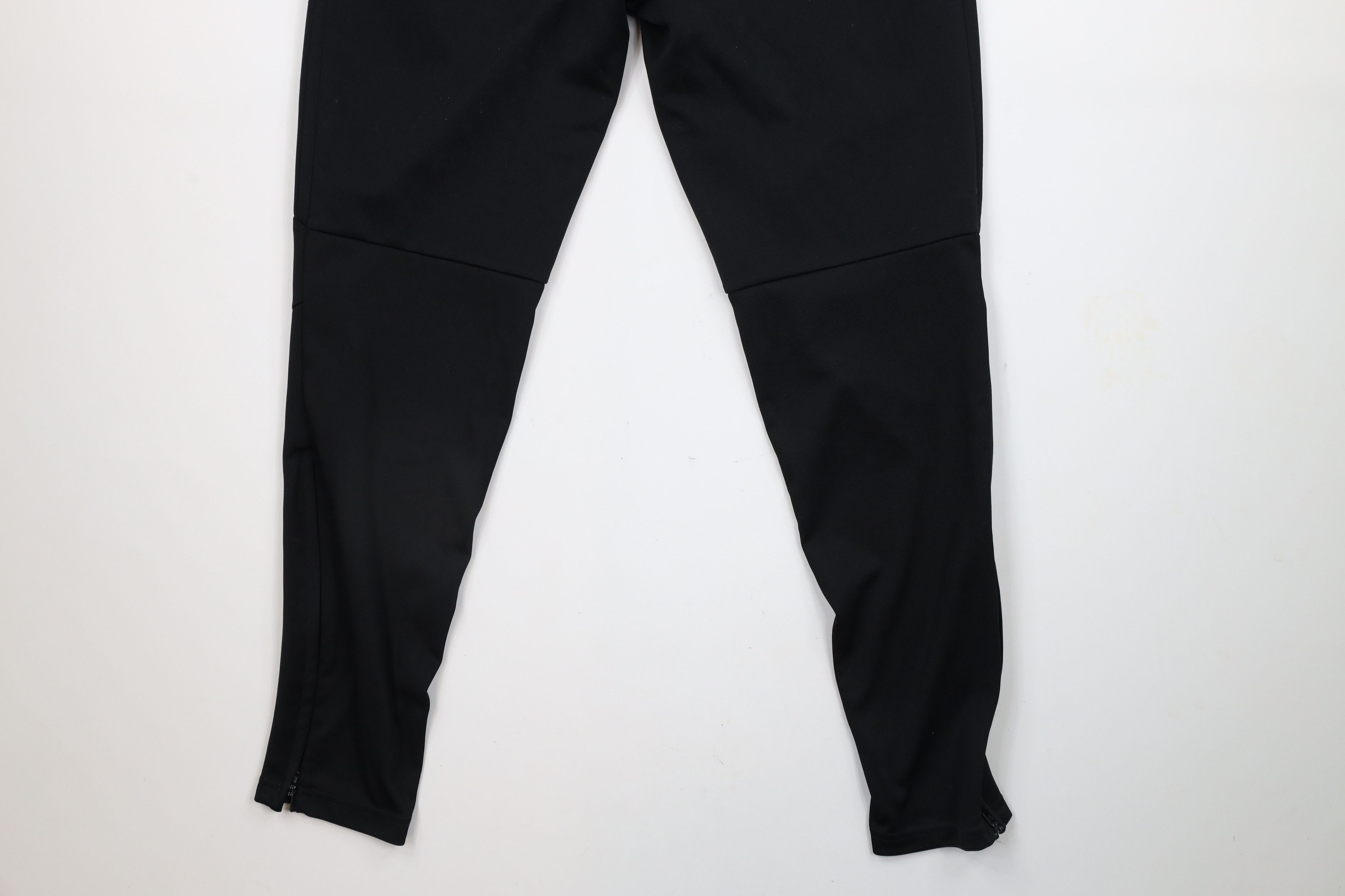 Adidas × Vintage Vintage Adidas Out Tapered Leg Futbol Soccer Warm Up Pants Size US 34 / EU 50 - 14 Thumbnail
