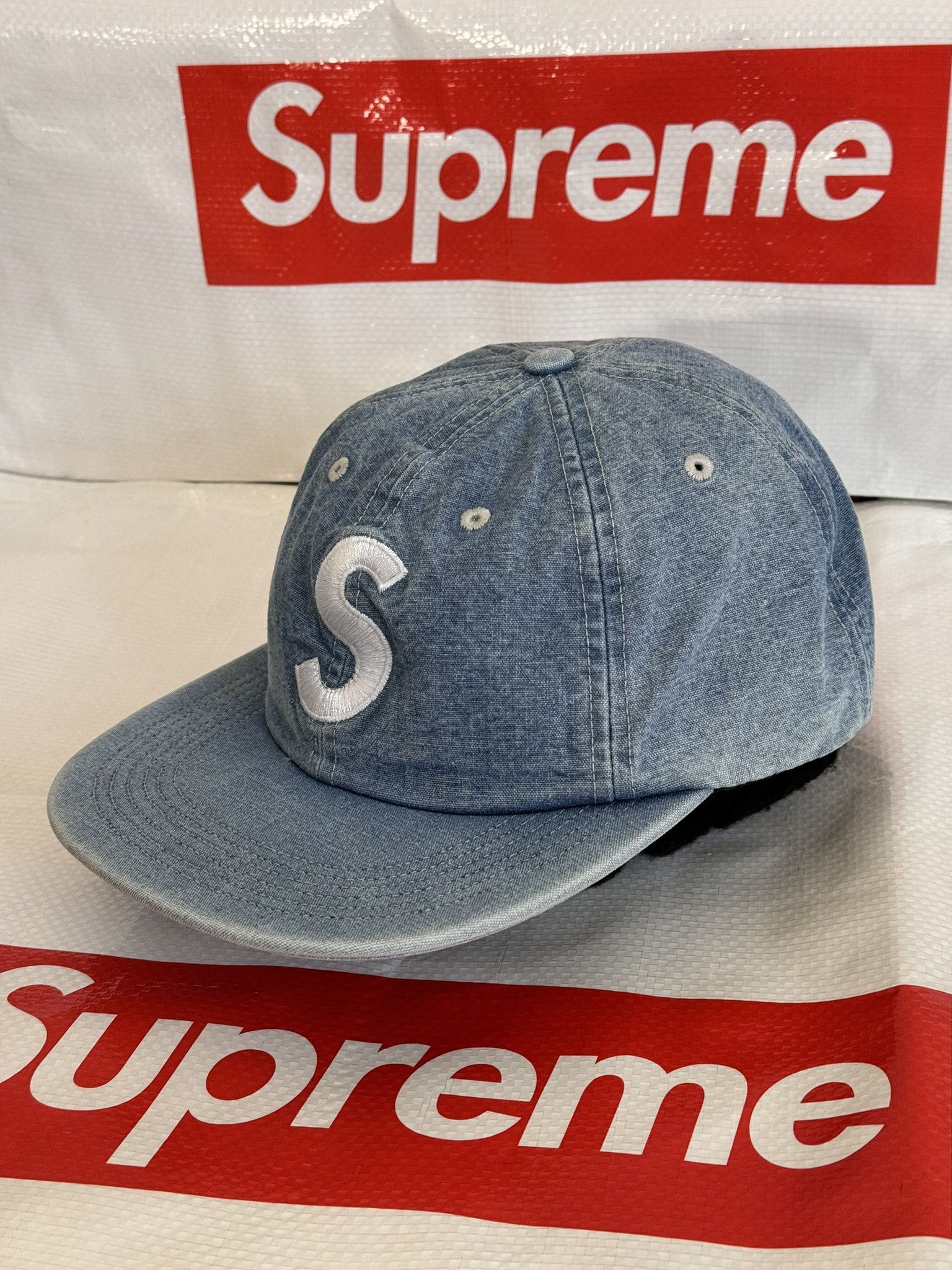 帽子 Supreme Washed Chambray S Logo 6-Panel Supreme Washed Chambray S Logo 6-Panel - Supreme 通販 Online Shop