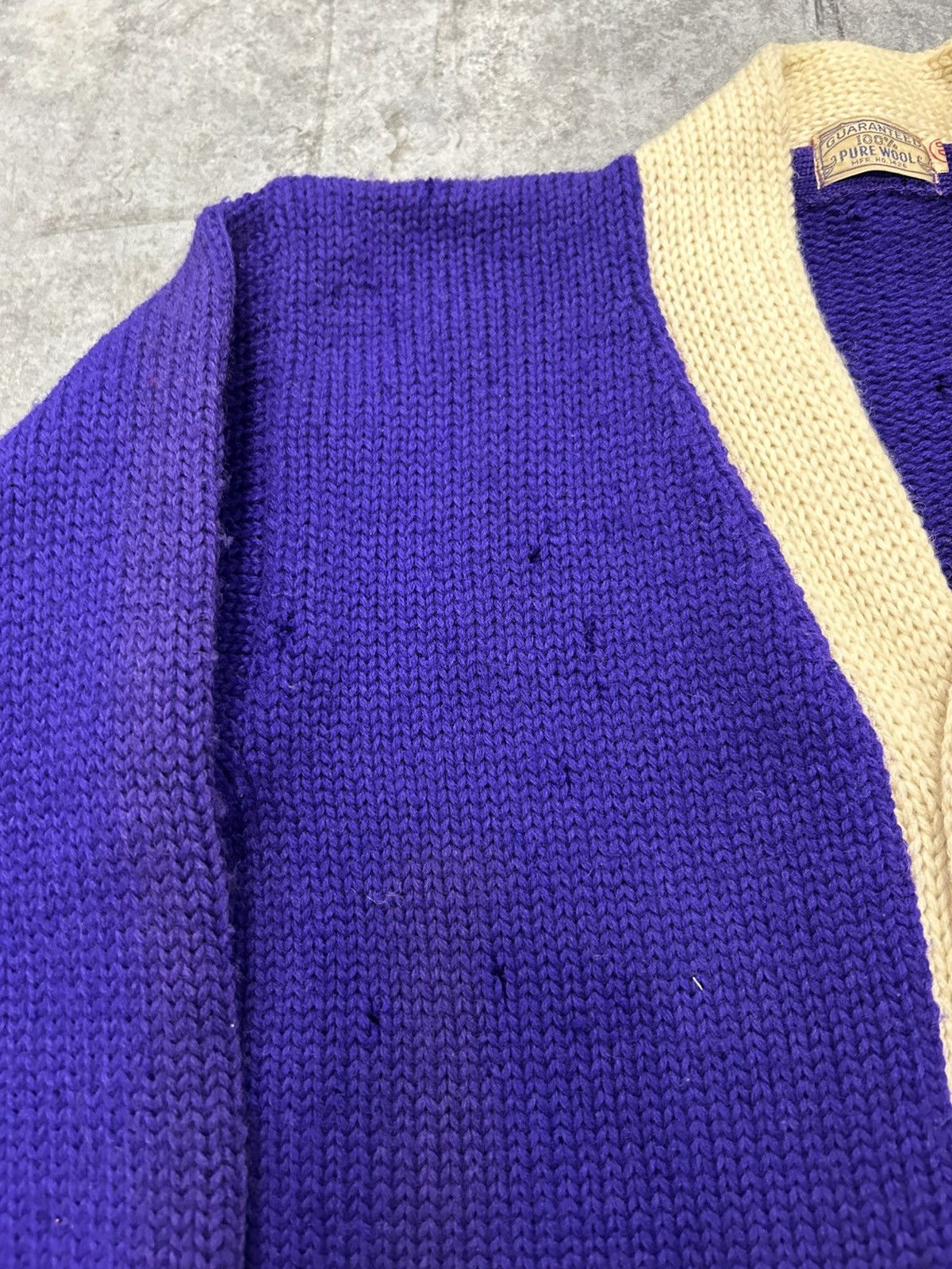 Vintage True vintage cardigan purple 70s Size US M / EU 48-50 / 2 - 5 Thumbnail