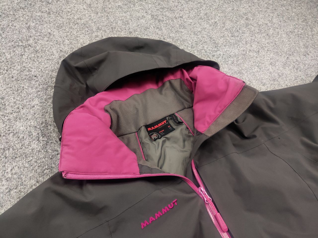 Mammut Mammut dry tech Waterproof Winter Ski Zip Hooded Jacket Size XS / US 0-2 / IT 36-38 - 13 Thumbnail