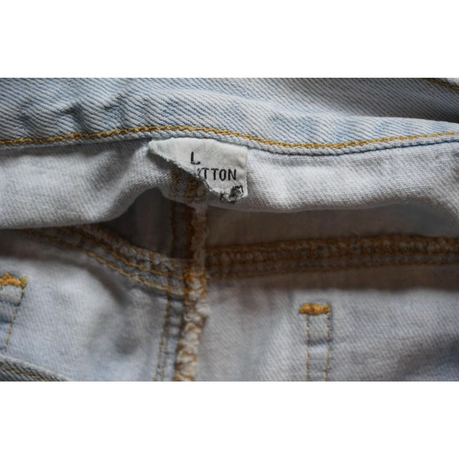 Vintage VINTAGE Denim Shorts Snoopy Joe Cool 1980's 1990's Jeans Shorts Jorts Distressed 32" waist 21" long Cotton Vintage Original Mens Womens Boys Girls Size 24" / US 00 / IT 34 - 6 Thumbnail