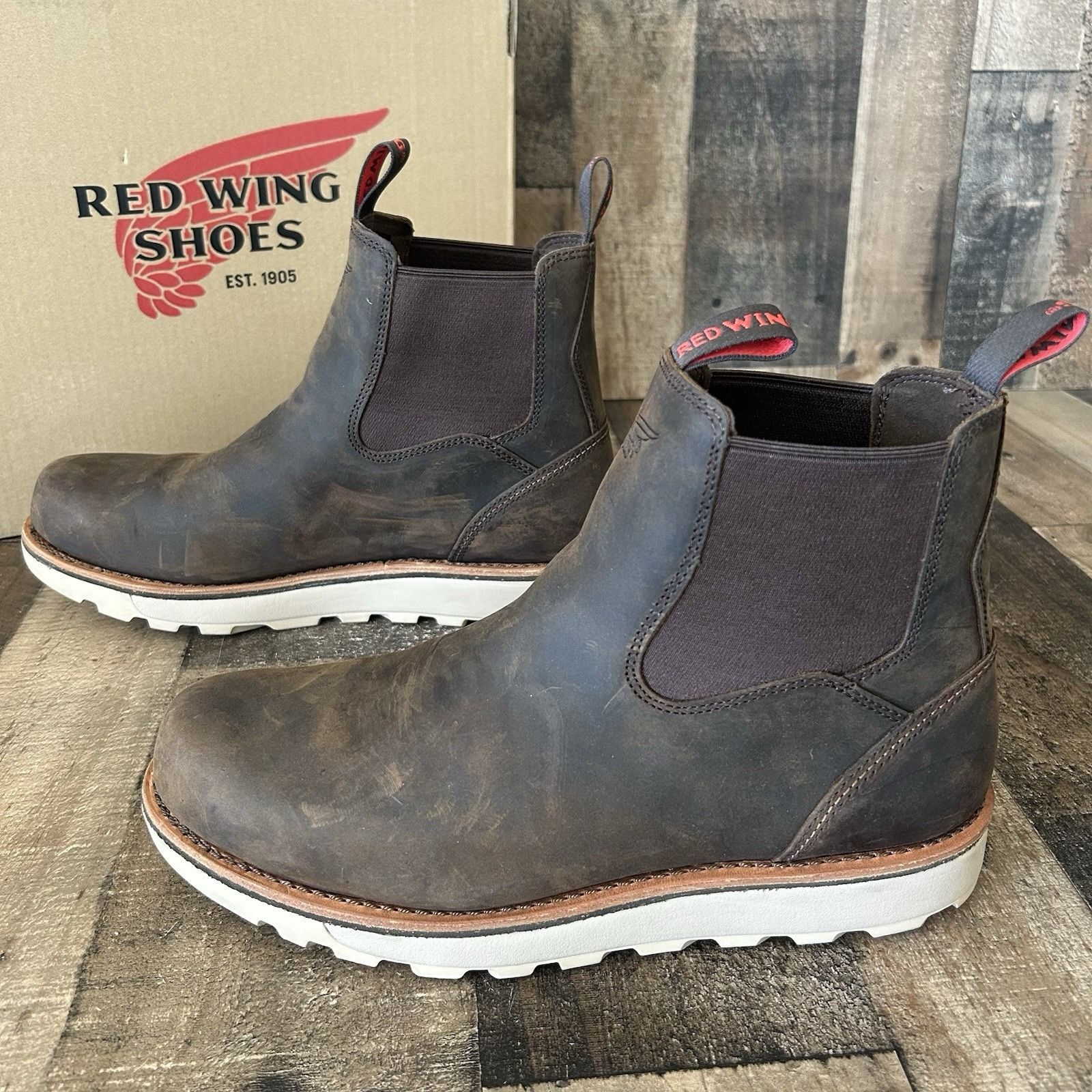 Red Wing Red Wing 1220 Chelsea Soft Toe Pull On Work Boots Mens 13 D Size US 13 / EU 46 - 11 Thumbnail