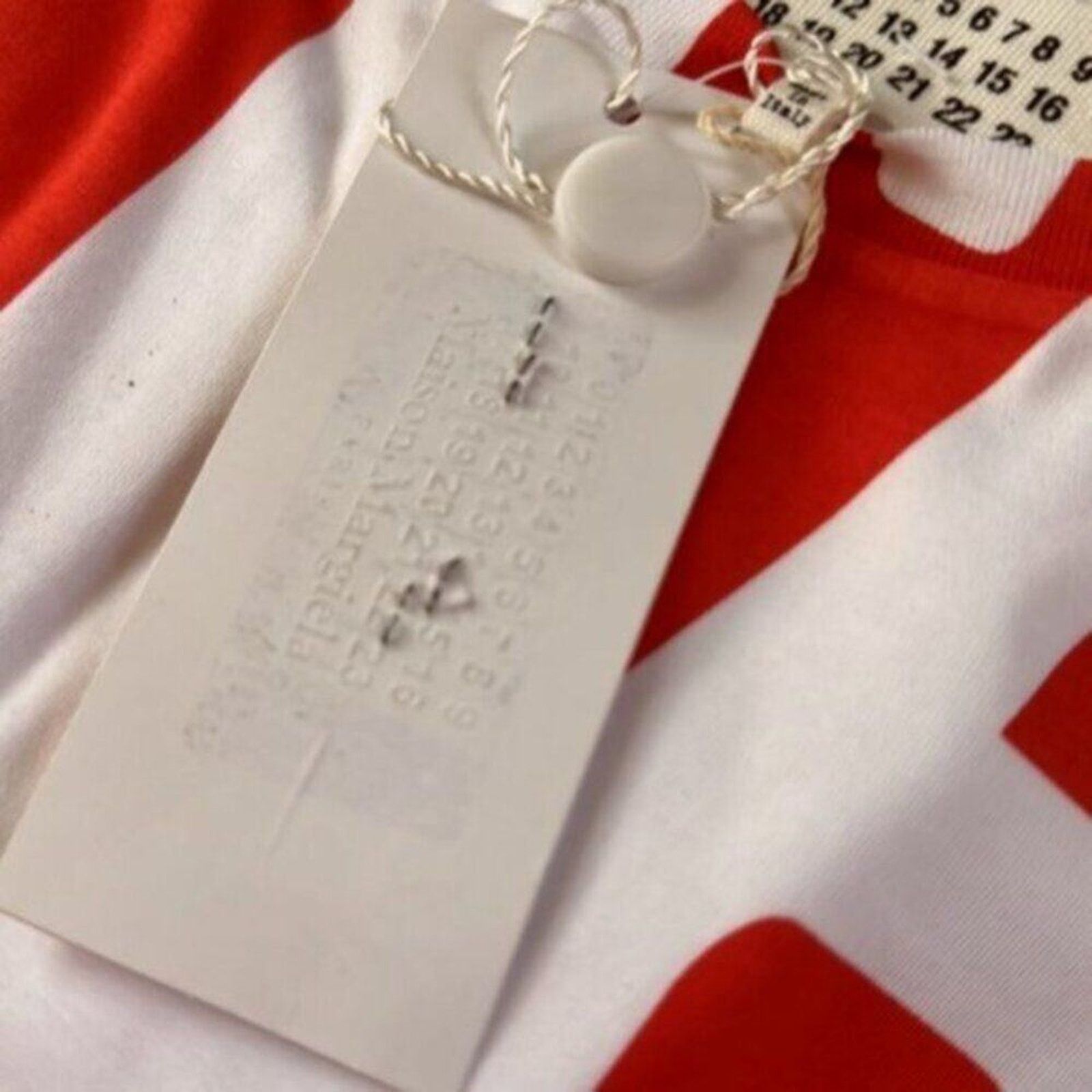 Maison Margiela Maison Margiela Red and white crew neck T shirt M Size M / US 6-8 / IT 42-44 - 4 Thumbnail