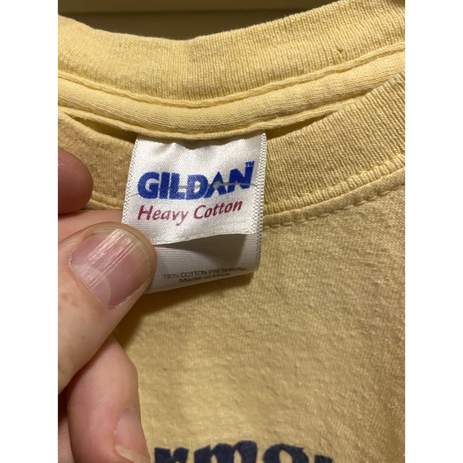 Gildan VINTAGE Vermont Cross Country Running Championship Yellow Short Sleeve S 2010 Shirt Womens Yellow Short Sleeve S 2010 Size 28" / US 6 / IT 42 - 4 Thumbnail