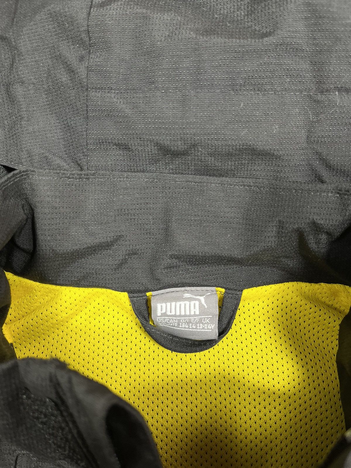 Puma Vintage Y2K Puma Borussia Dortmund big logo light jacket Size US S / EU 44-46 / 1 - 7 Thumbnail