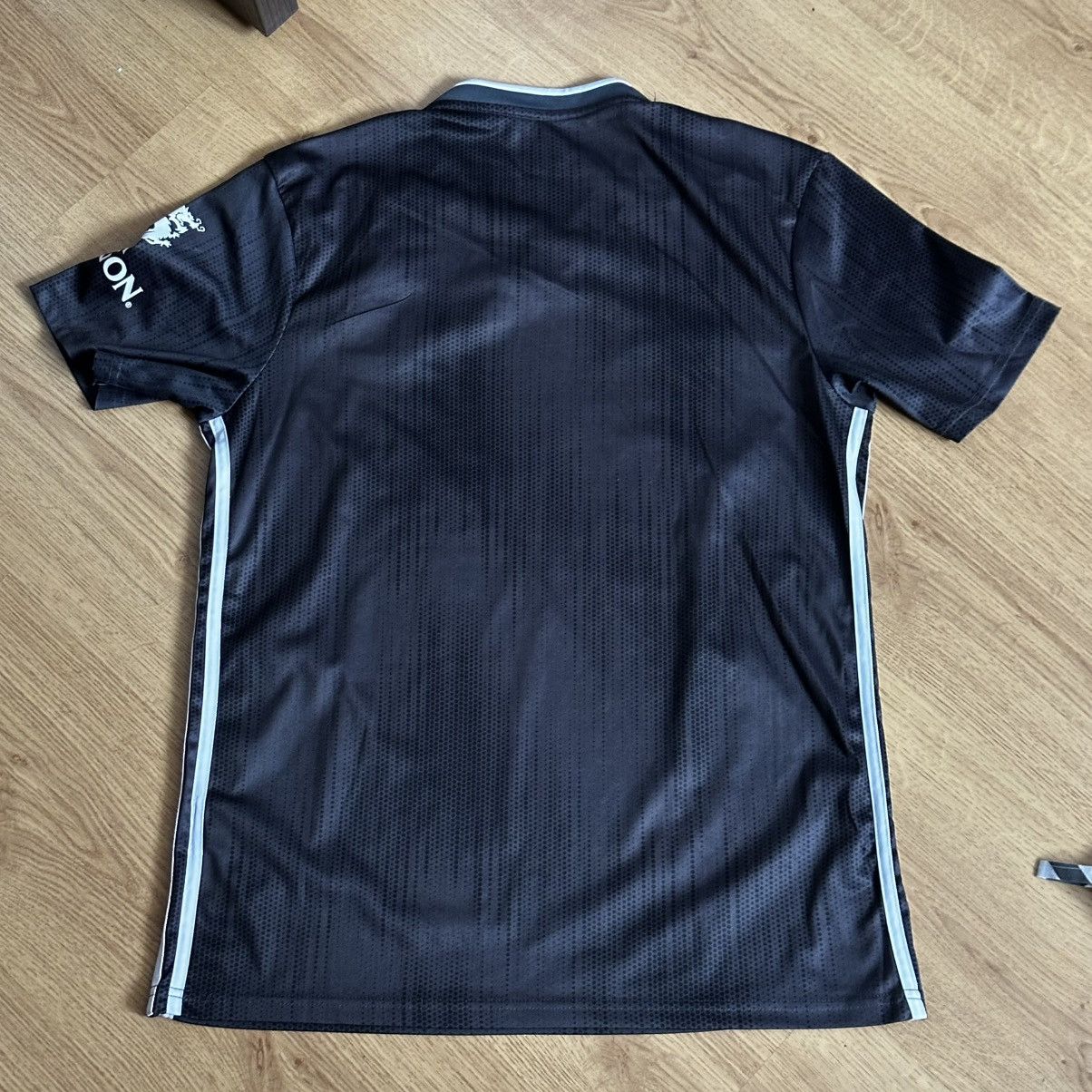 Adidas 2019 Leicester adidas Away Shirt Size US M / EU 48-50 / 2 - 6 Thumbnail